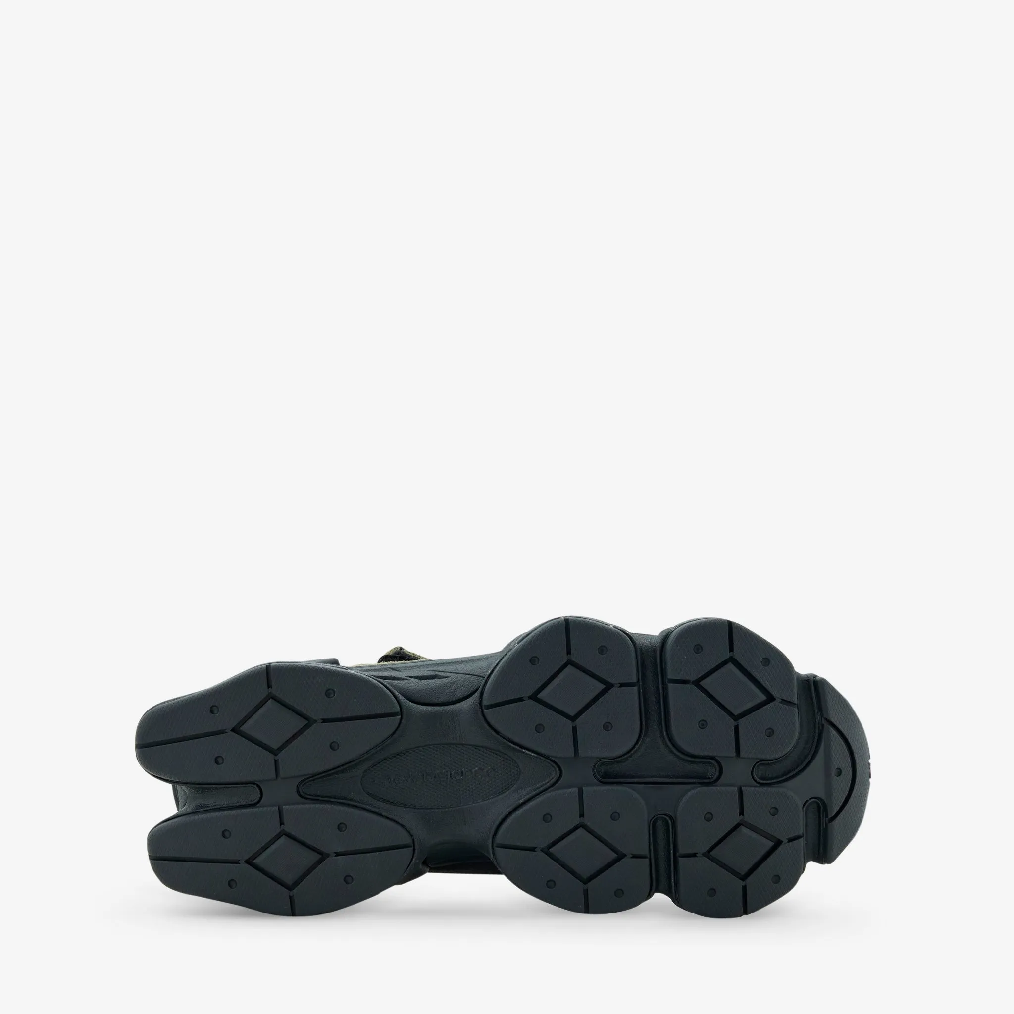 Bronze Warm Midday Step 8040 Dark Peridot | Phantom Black