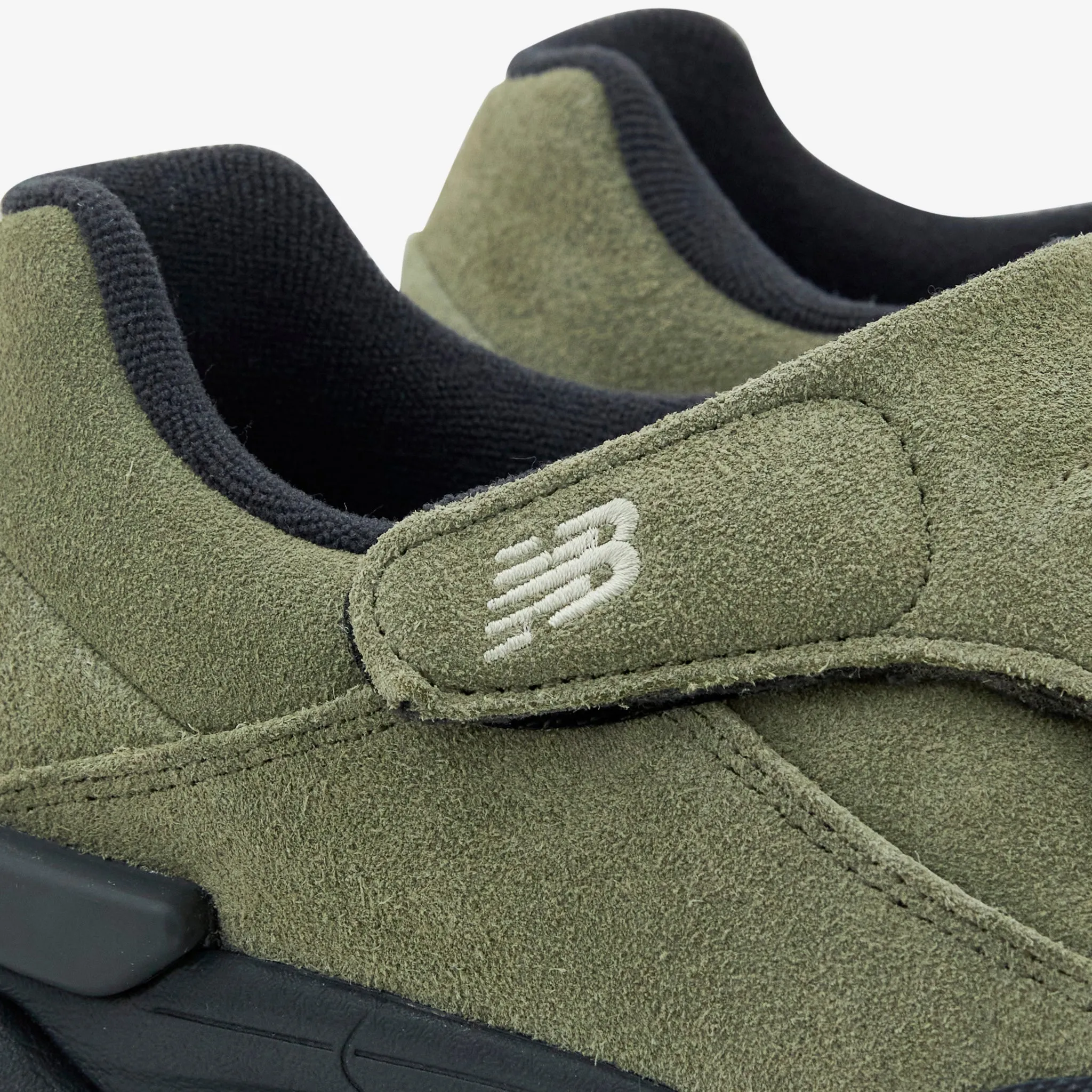 City Snap Sport Casual 8040 Dark Peridot | Phantom Black