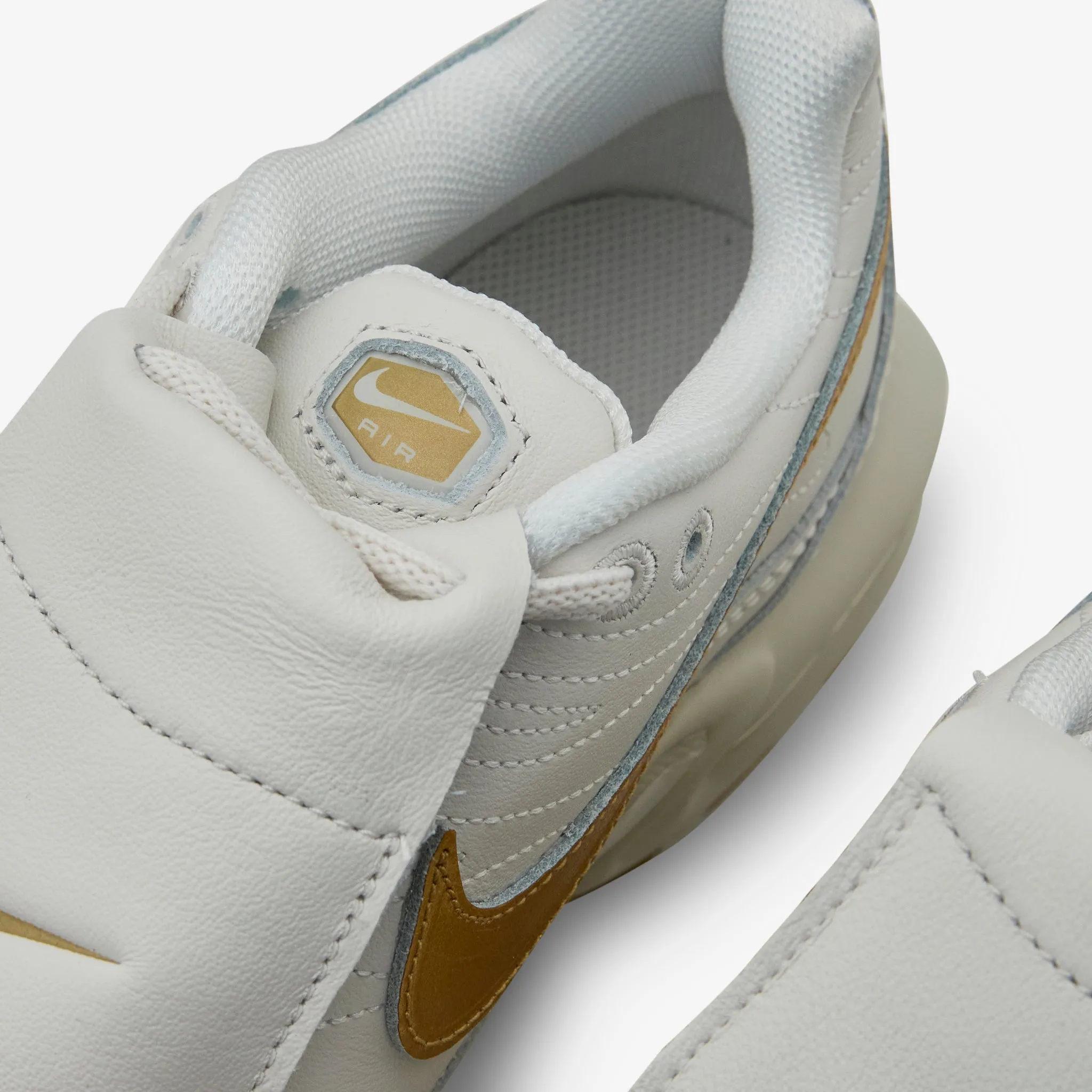Air Max Plus TNPO Phantom | Metallic Gold Foot Support