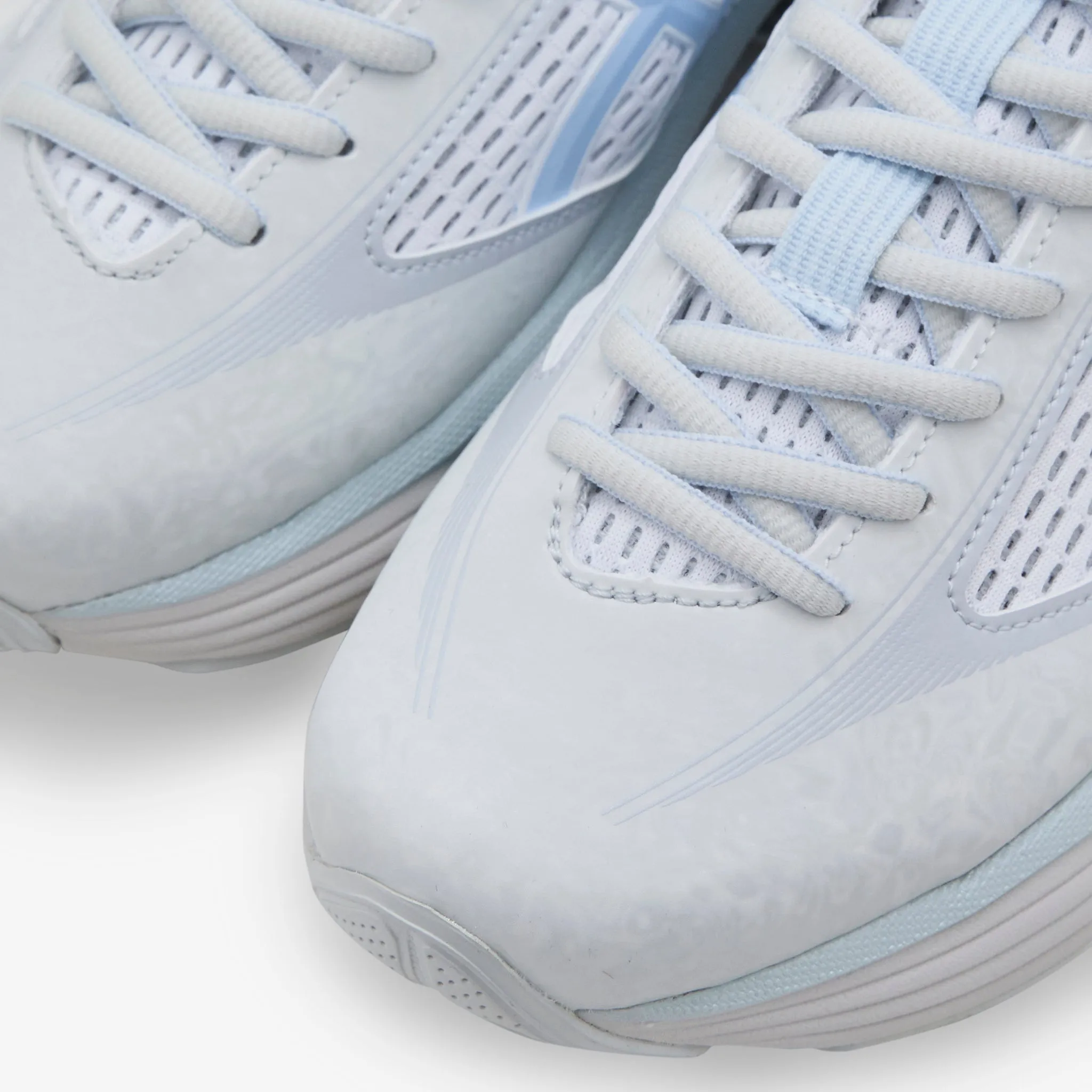 US6-S Gel-Kinetic Fluent Glacier Grey | Soft Sky Comfort arch