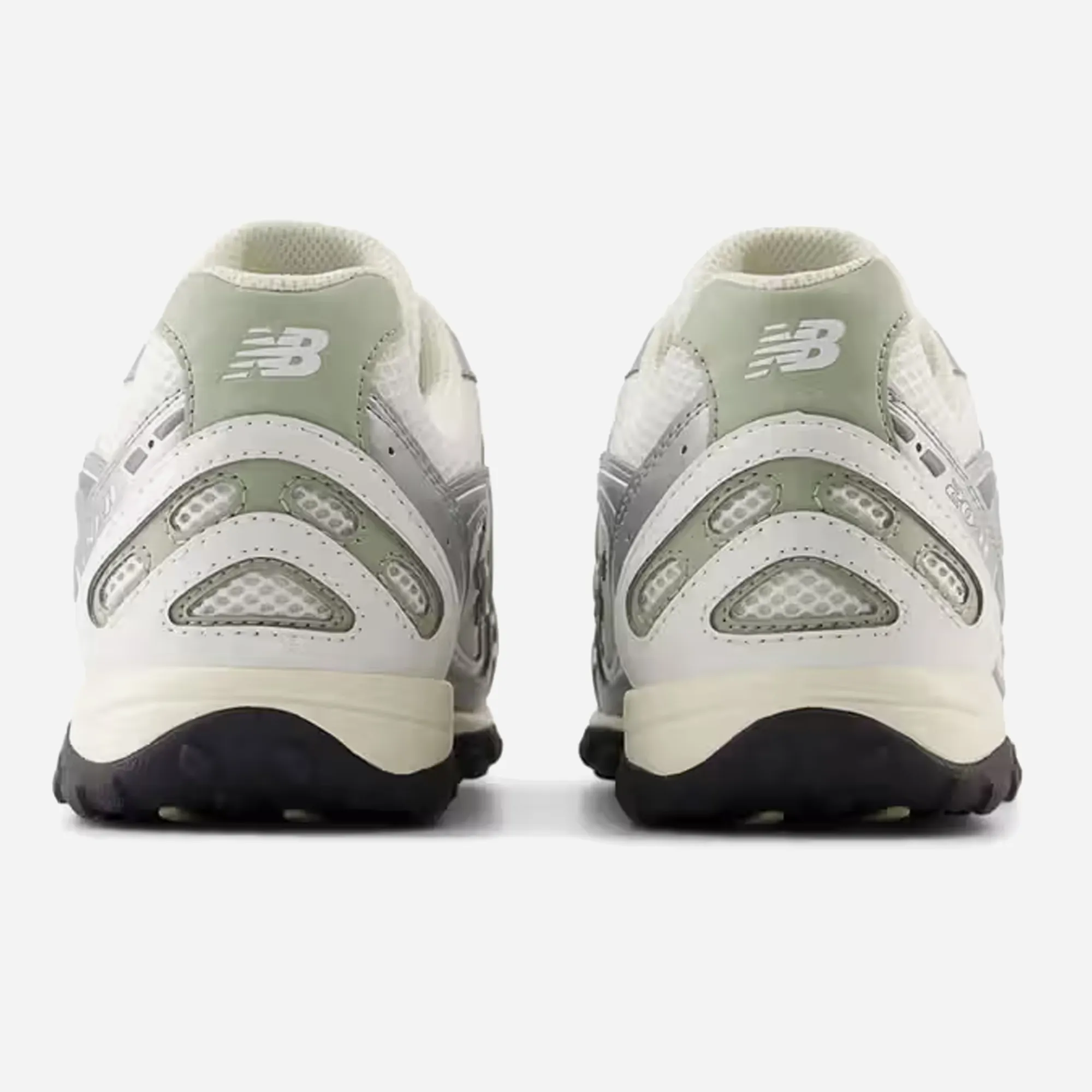 New Balance 204L Silver Sage Green Jogging Comfortable Design Features