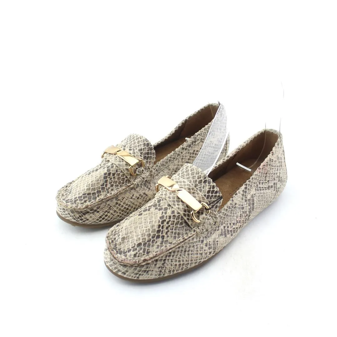 Running Light Classic Lines AEROSOLES .