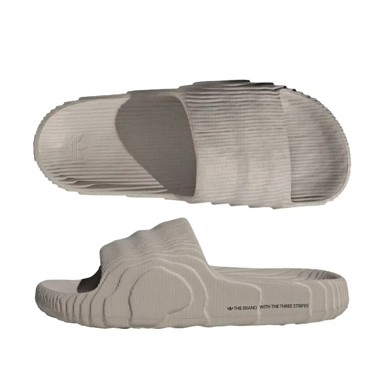ADILETTE 22 Street Ball