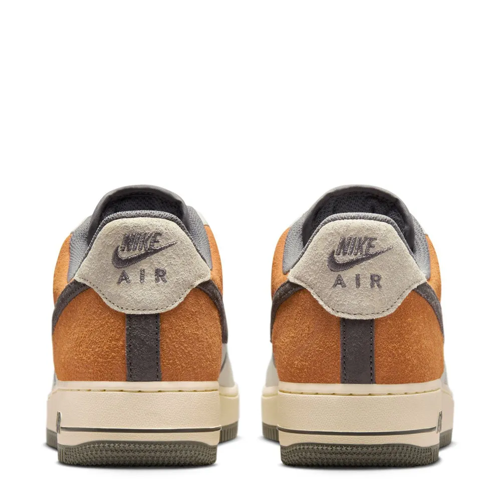 party - goers' Air Force 1 Low 07 LV8 - Mens