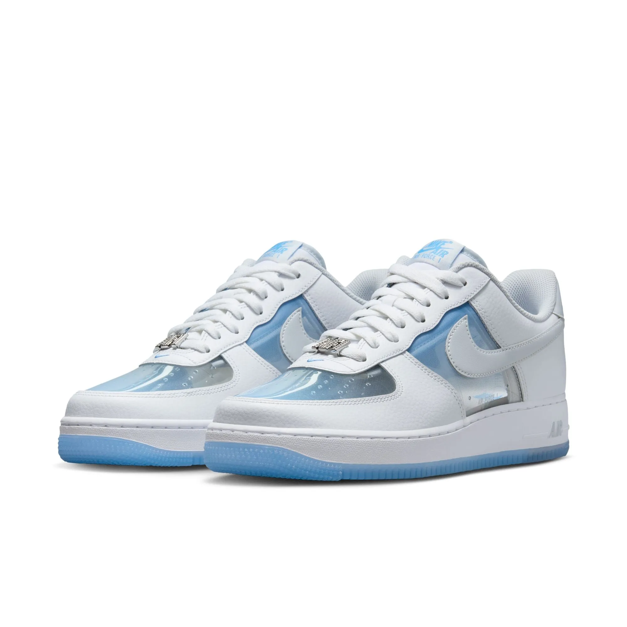 Air Force 1 Retro QS Pose Ready night walk
