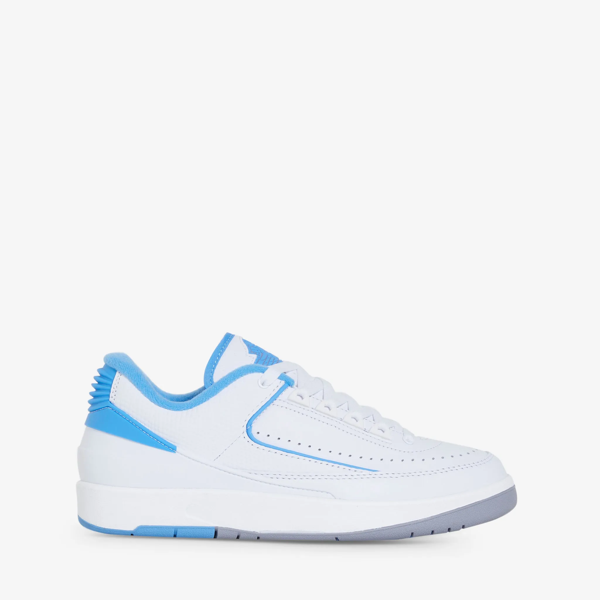 Air Jordan 2 Retro Low White | University Blue | Cement Grey Smooth   surface Fashion-Forward Look