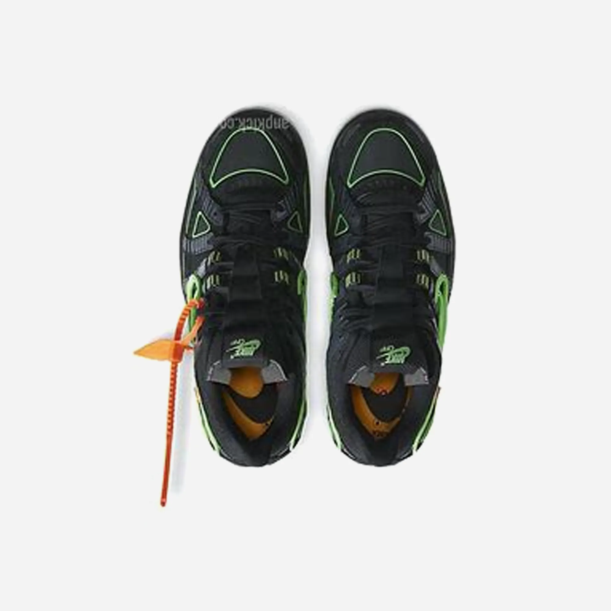 Shock Dispersing Tech Fast Track AIR RUBBER DUNK OFF-WHITE GREEN STRIKE