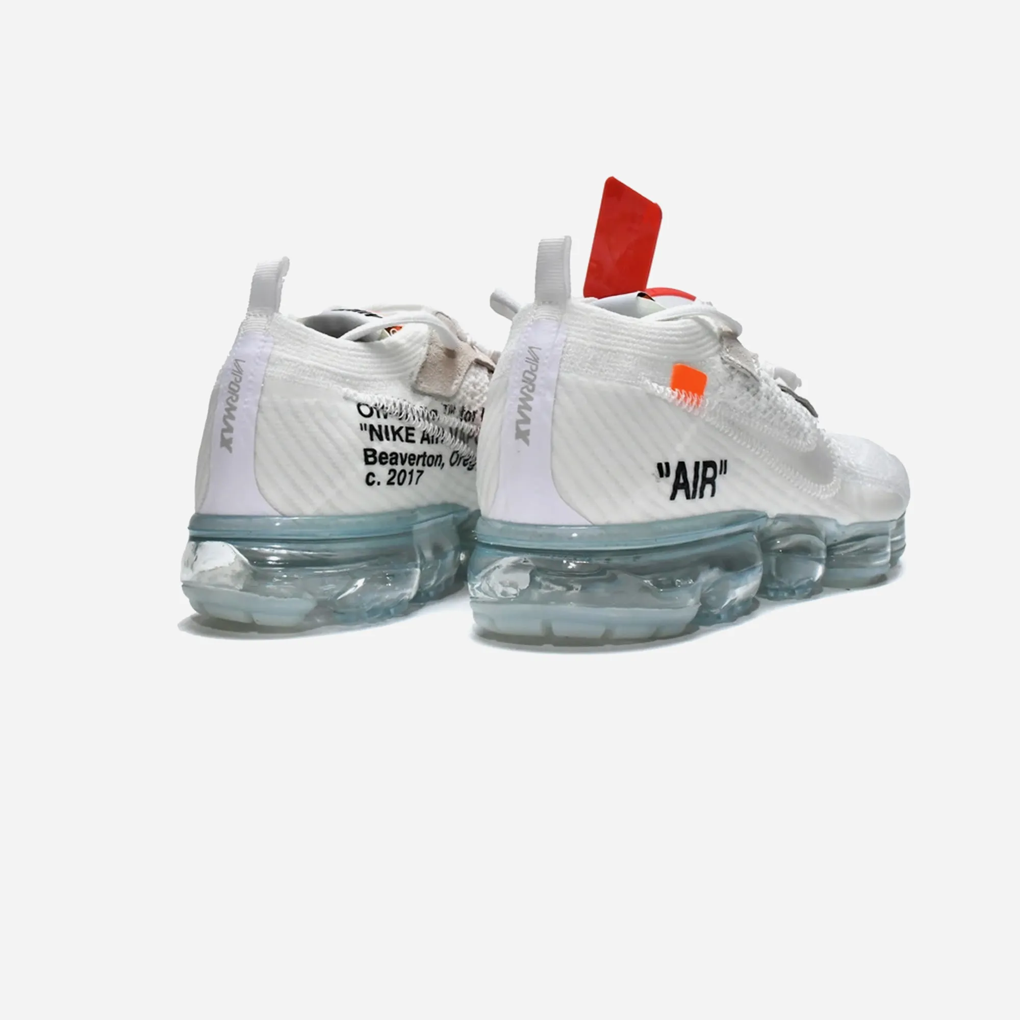 AIR VAPORMAX OFF-WHITE Secure Lace System Airflow Channeling