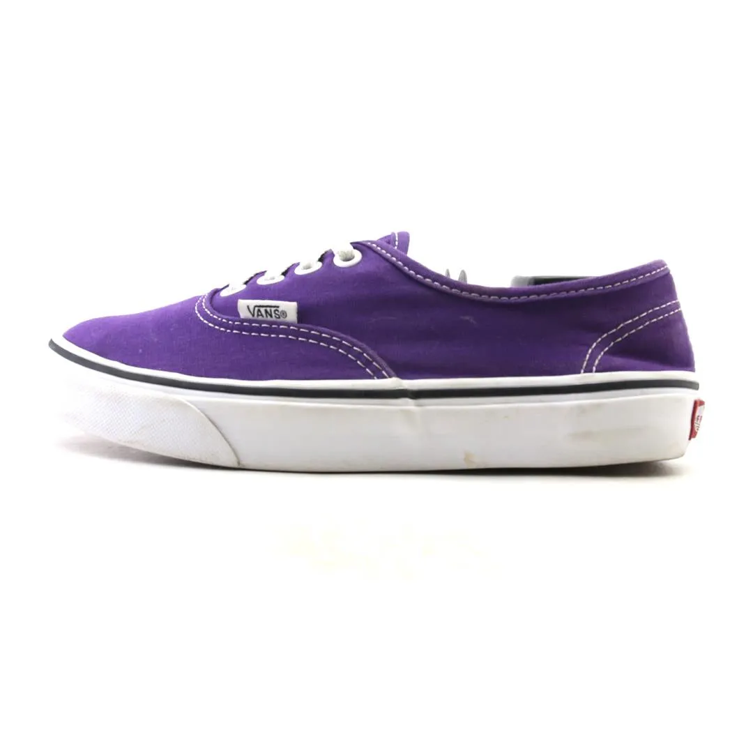 Comfortable fit Weekend Hike VANS AUTHENTIC