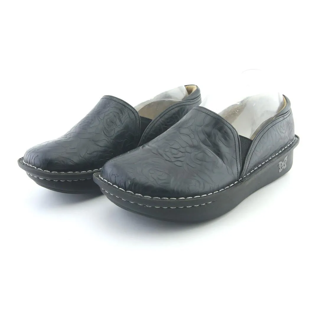 Effortless Step Wide Step ALEGRIA  DEBRA BLACK EMBOSSED ROSE