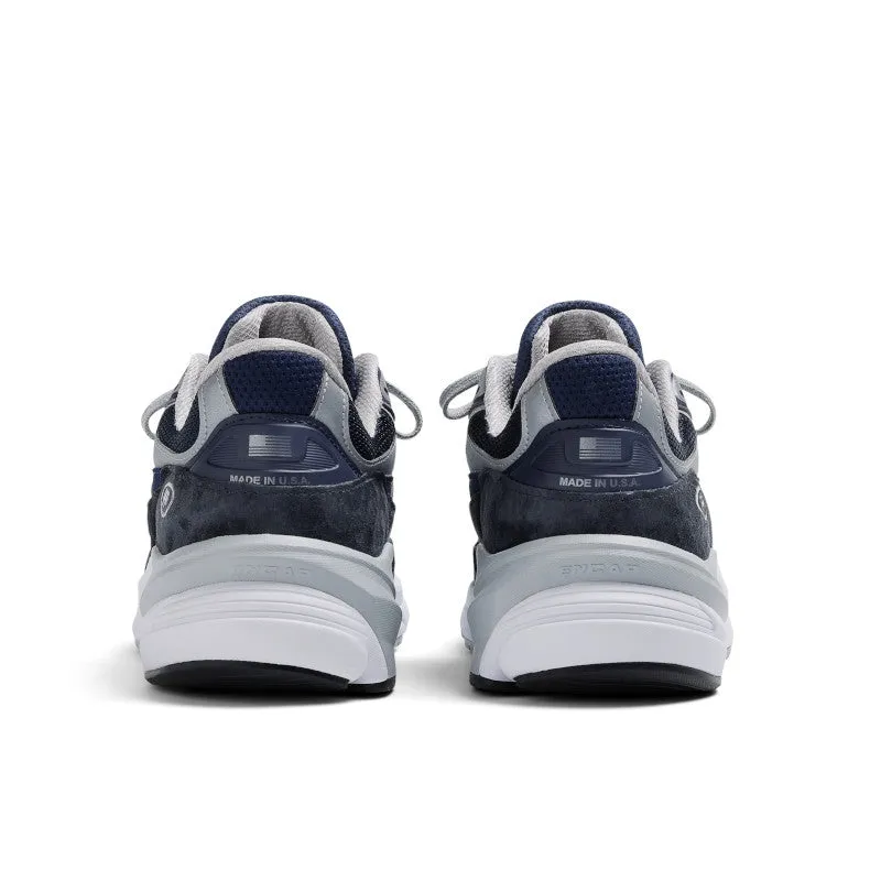 environment - specific shoes Lightweight Outsole 990v6 - Navy with White - Men's