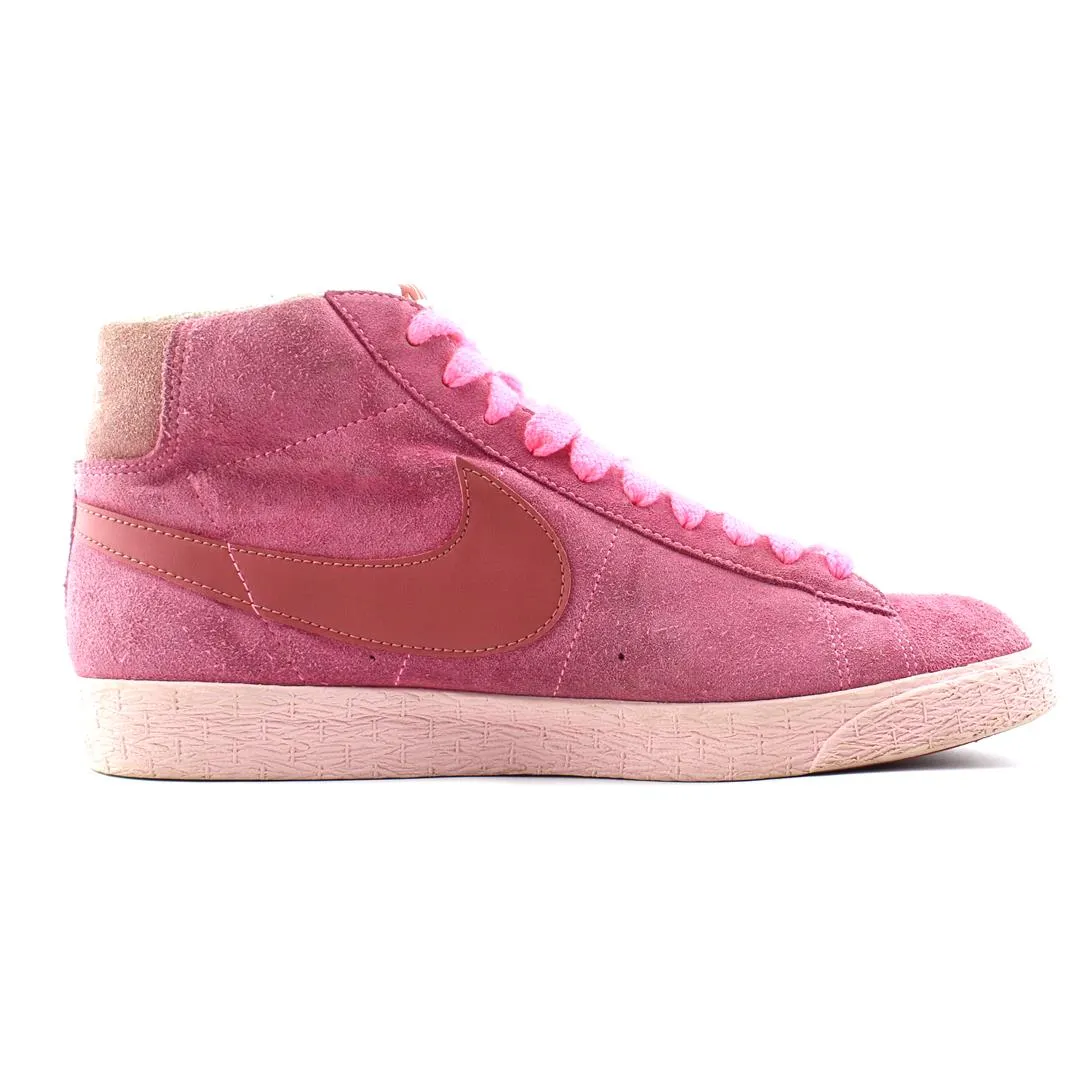 Gym Street NIKE BLAZER MID 77