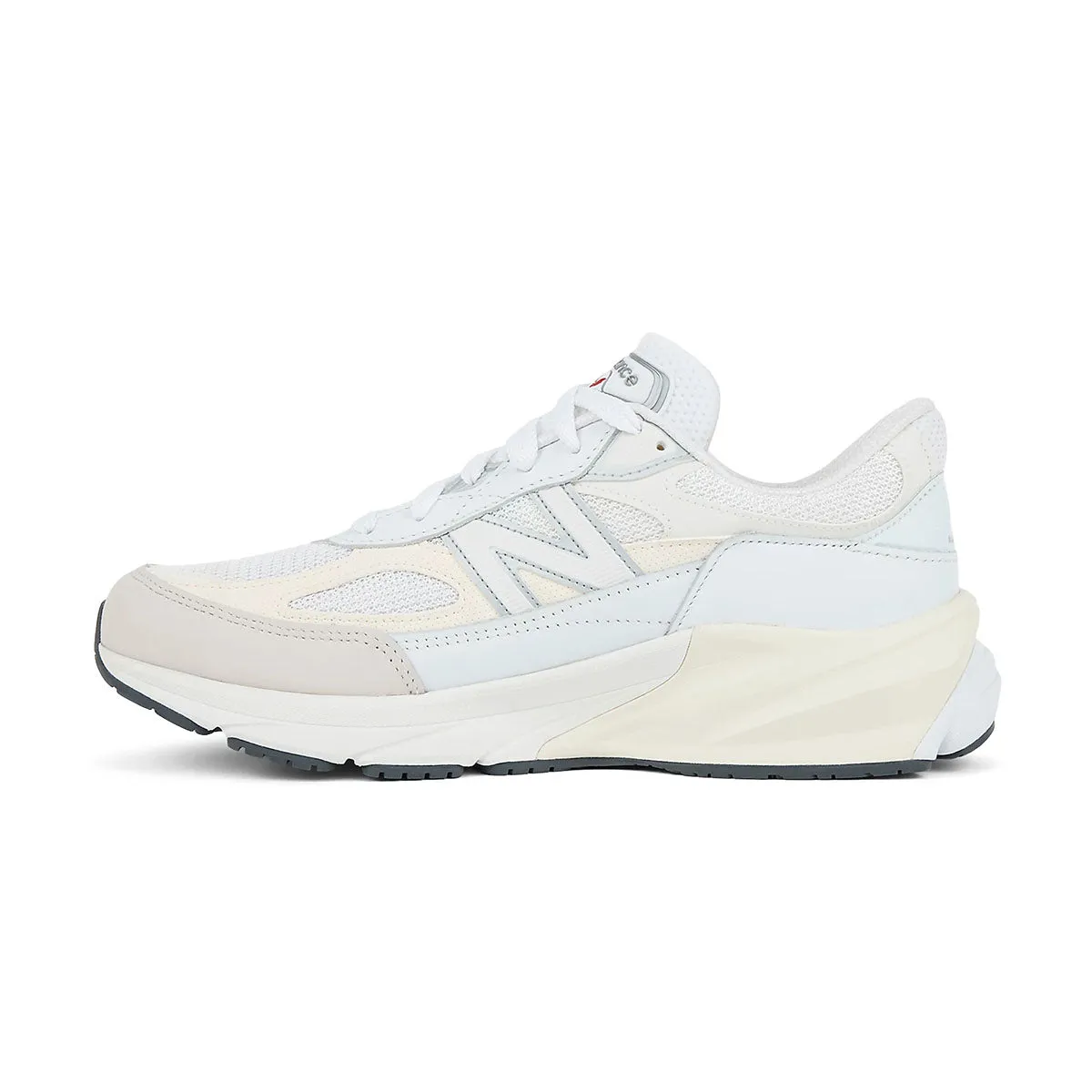 Shock Absorbing In USA 990v6 'White Sea Salt'