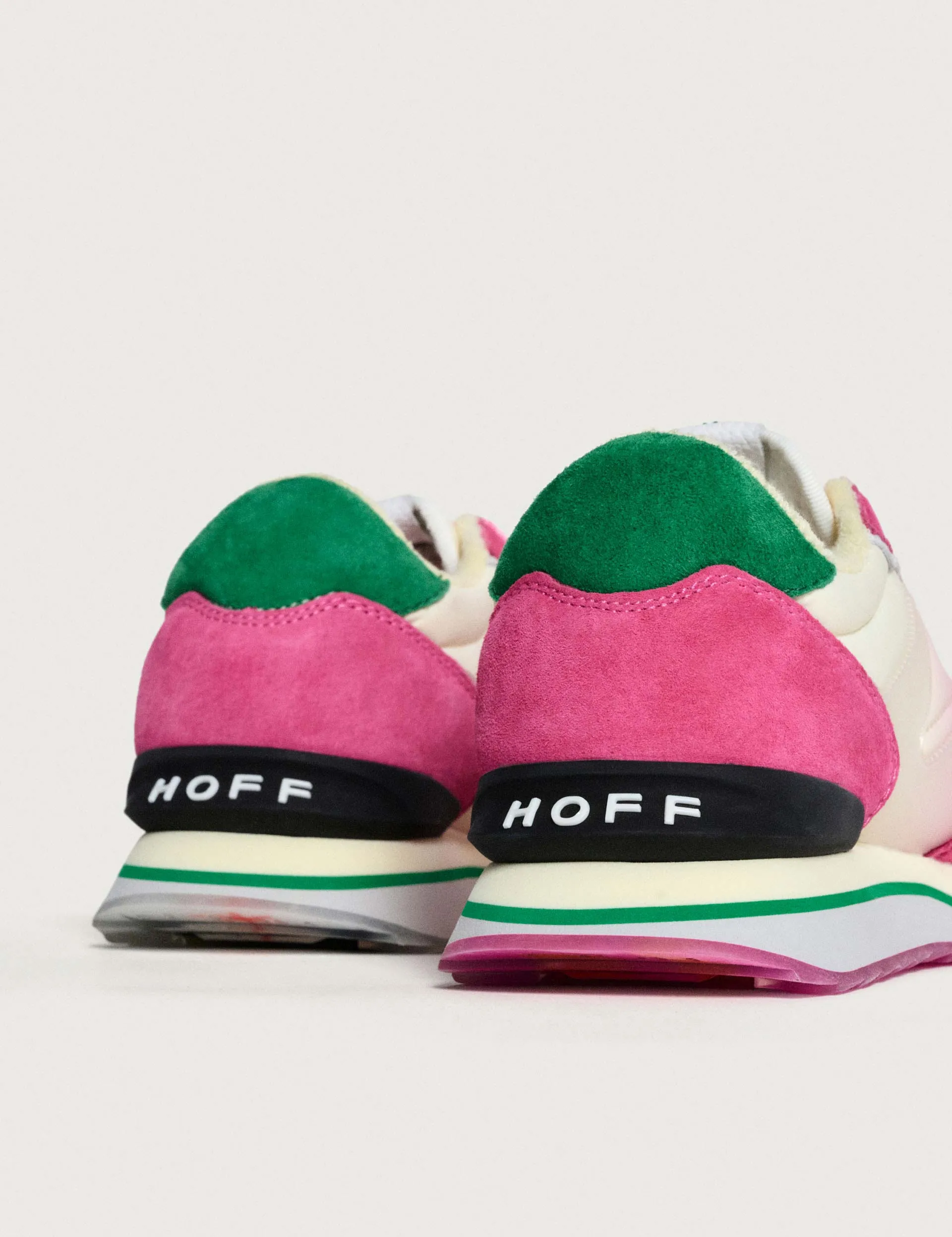 Shock Absorbing Foam running in a plateau shoes Art - Flame
