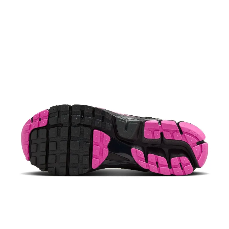 NIKE ZOOM VOMERO 5 Outfit Key Outdoor Fun