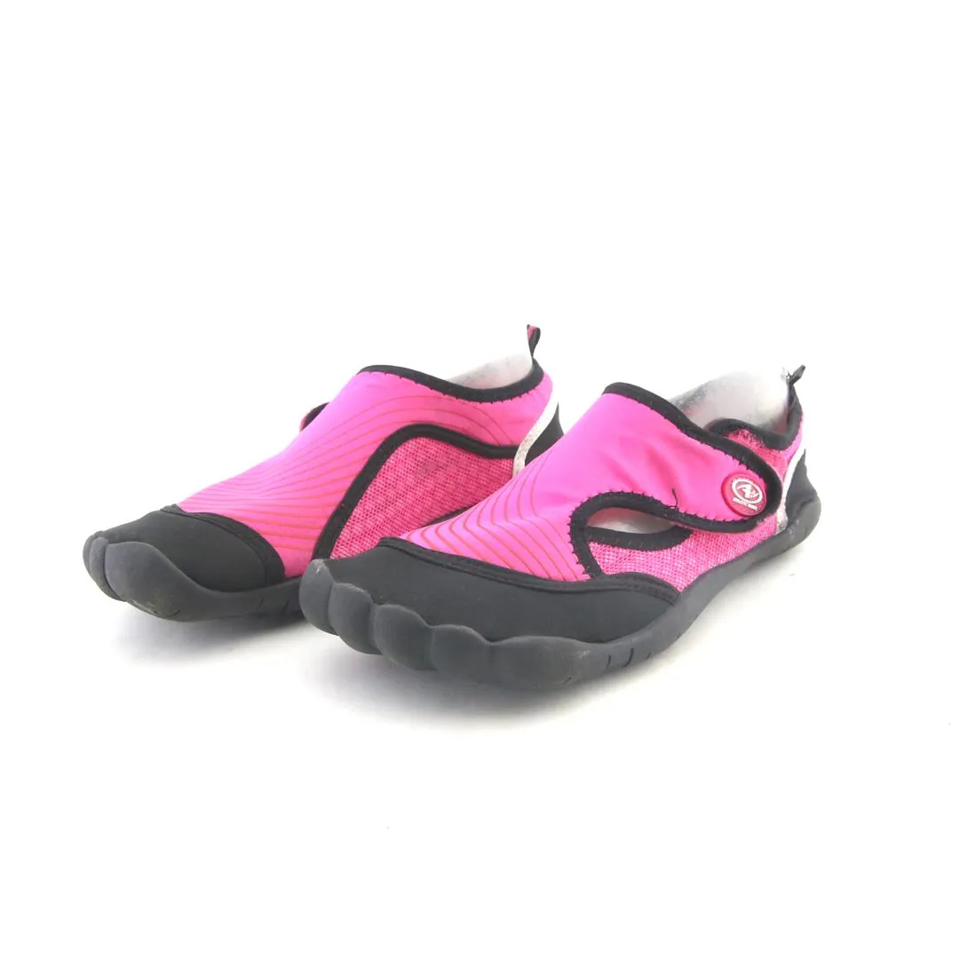 Washable ATHLETIC WORKS .