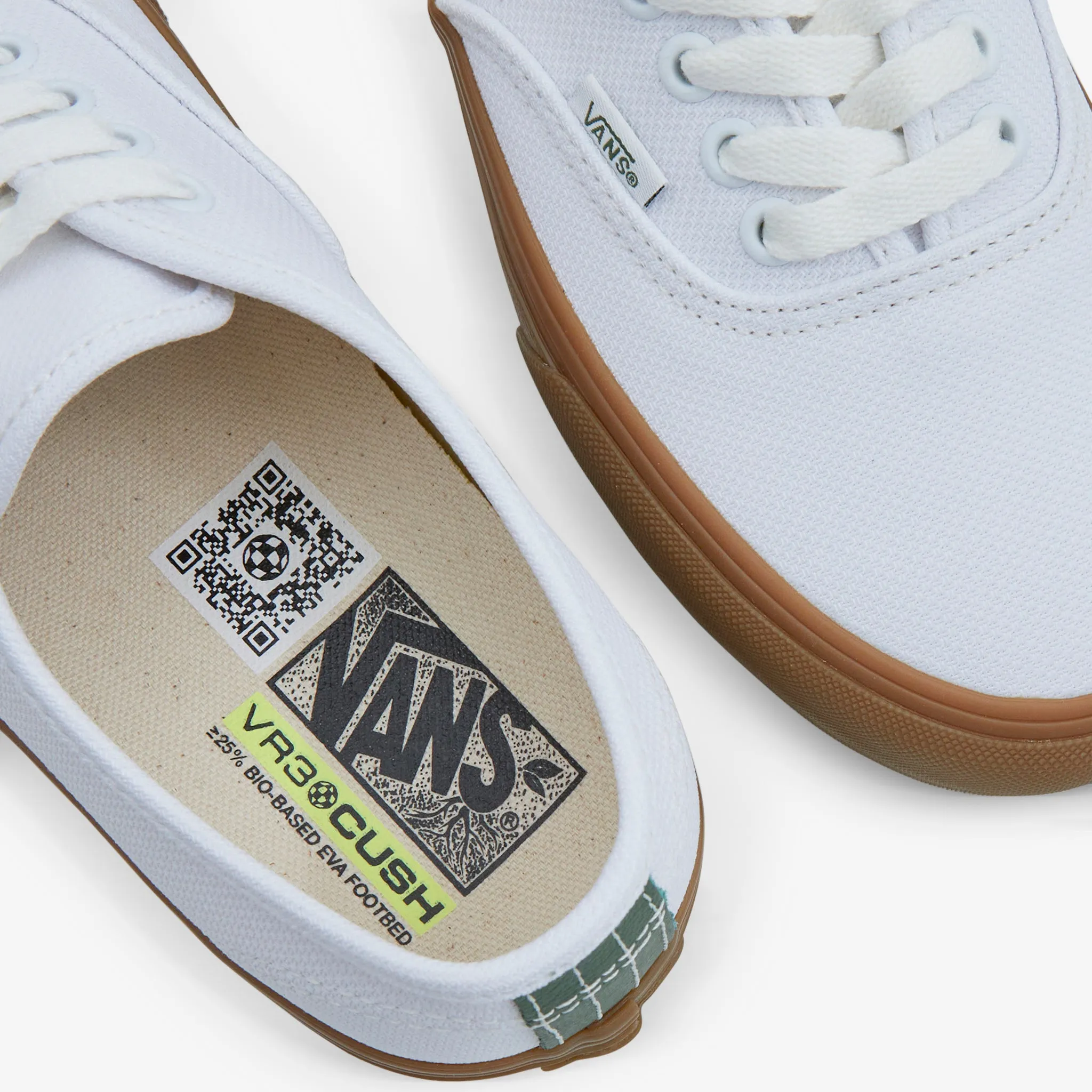 outfit pairing Gentle Motion Authentic VR3 Mesh White | Green