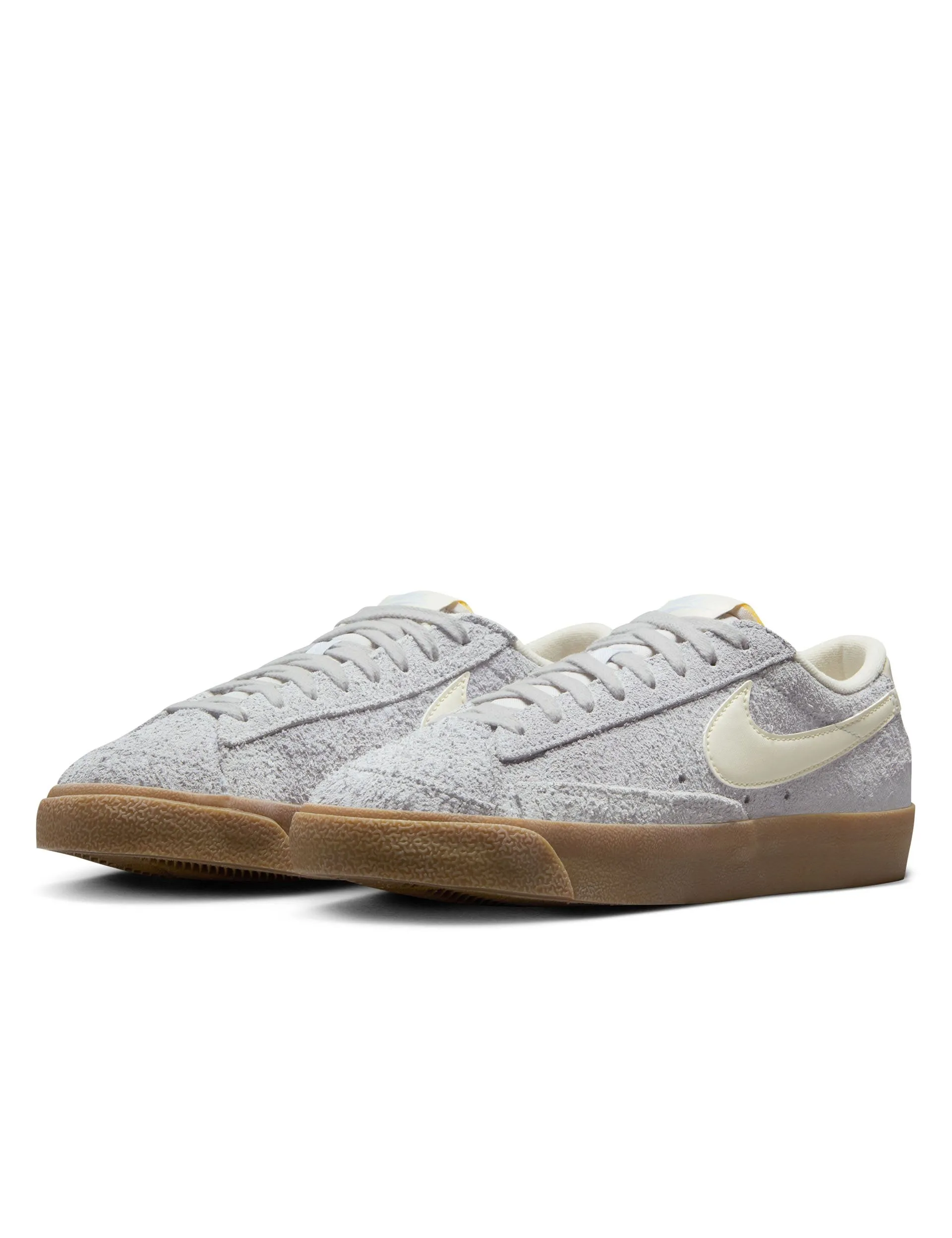 Blazer Low '77 Vintage Shoes - Football Grey/Pale Ivory/Gum Light Brown Foldable Build