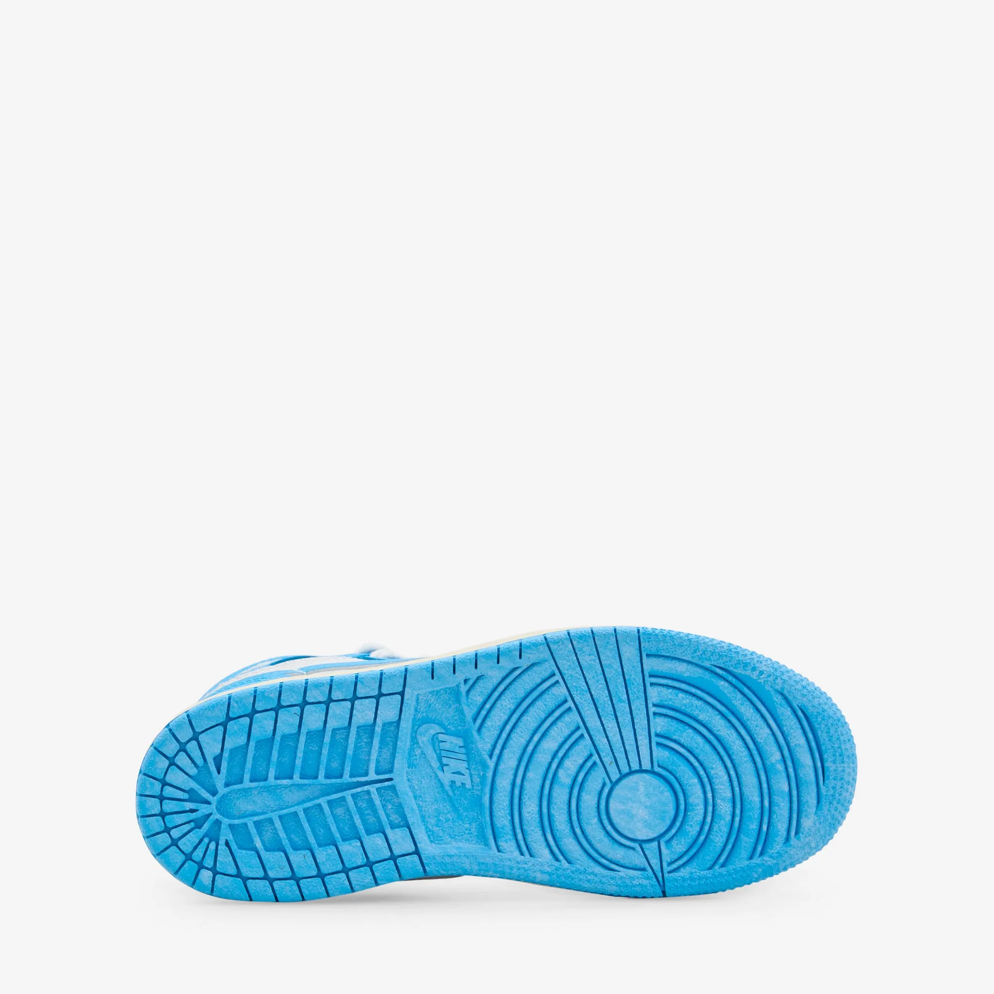 Pre-School Air Jordan 1 Retro High OG 'UNC Reimagined' Dark Powder Blue | Dark Powder Blue | Sail Pet Hike Fast Motion