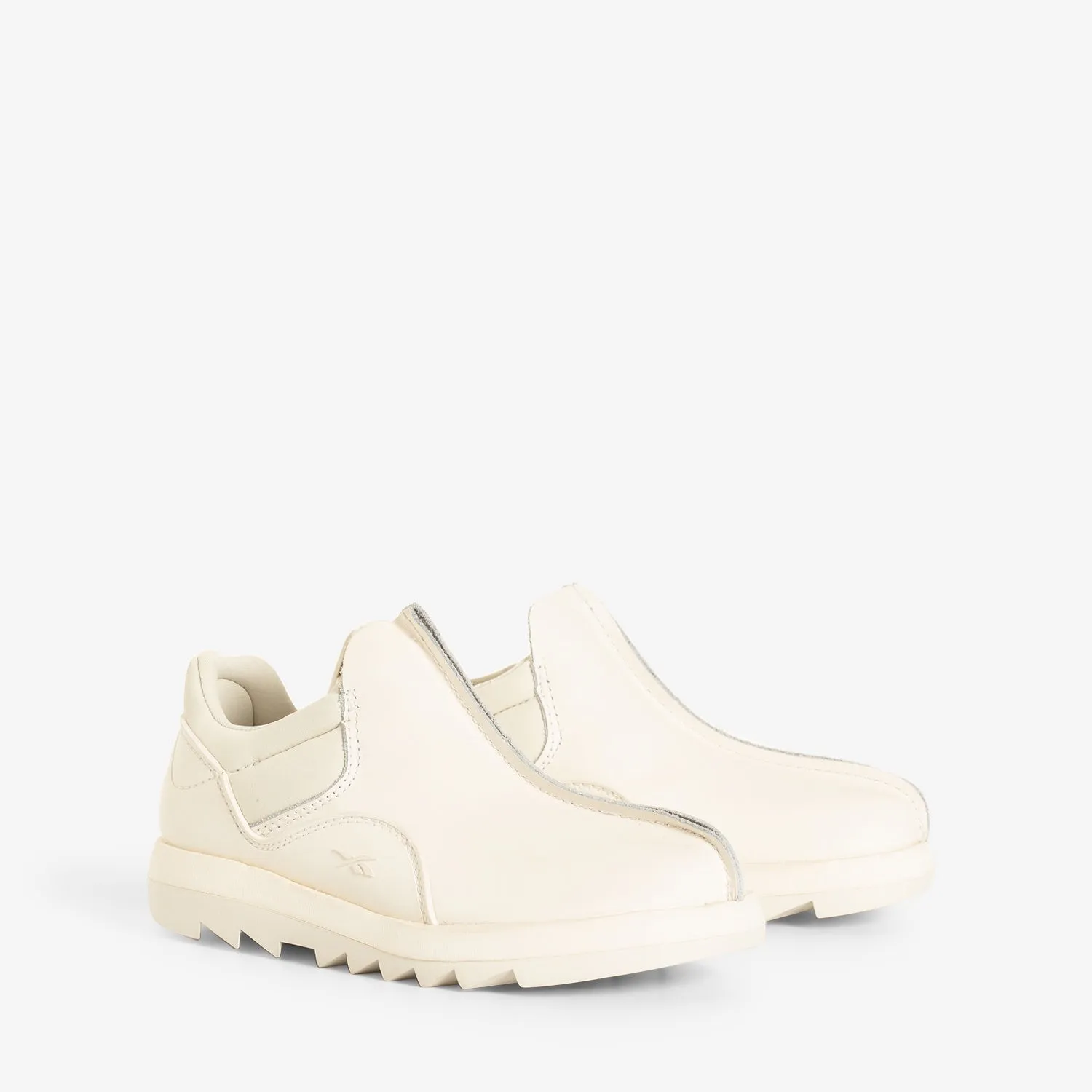 Strong Stride Rest Walk Beatnik Moc Chalk