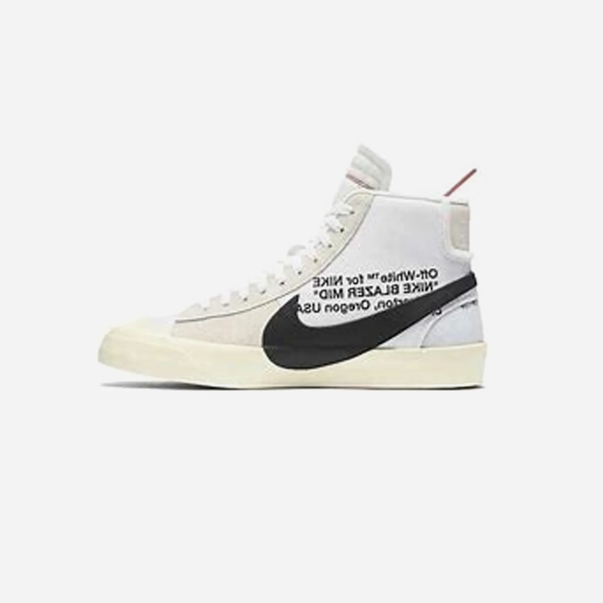 BLAZER MID OFF-WHITE Walking Ease Flexible Tread Pattern