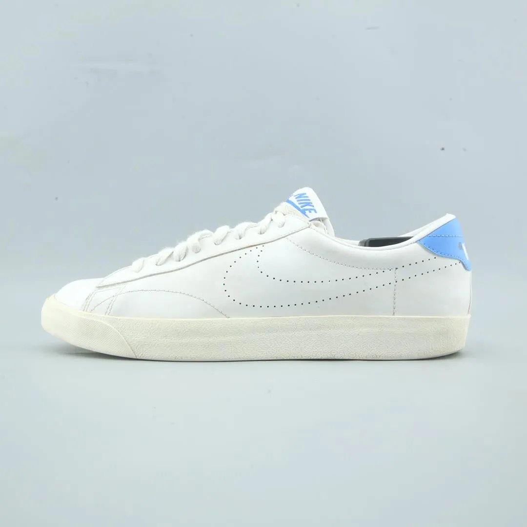 Push Harder Sustainable materials NIKE TENNIS CLASSIC AC