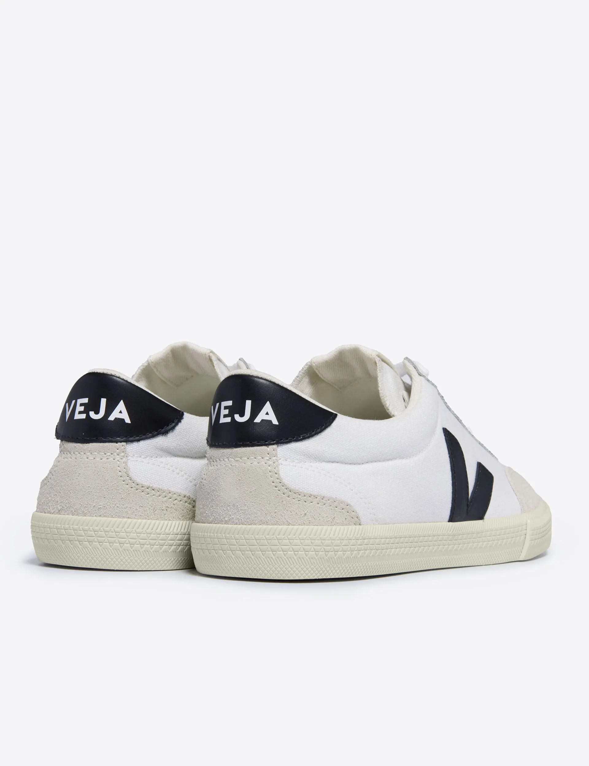 Volley Canvas - White Black Compact
