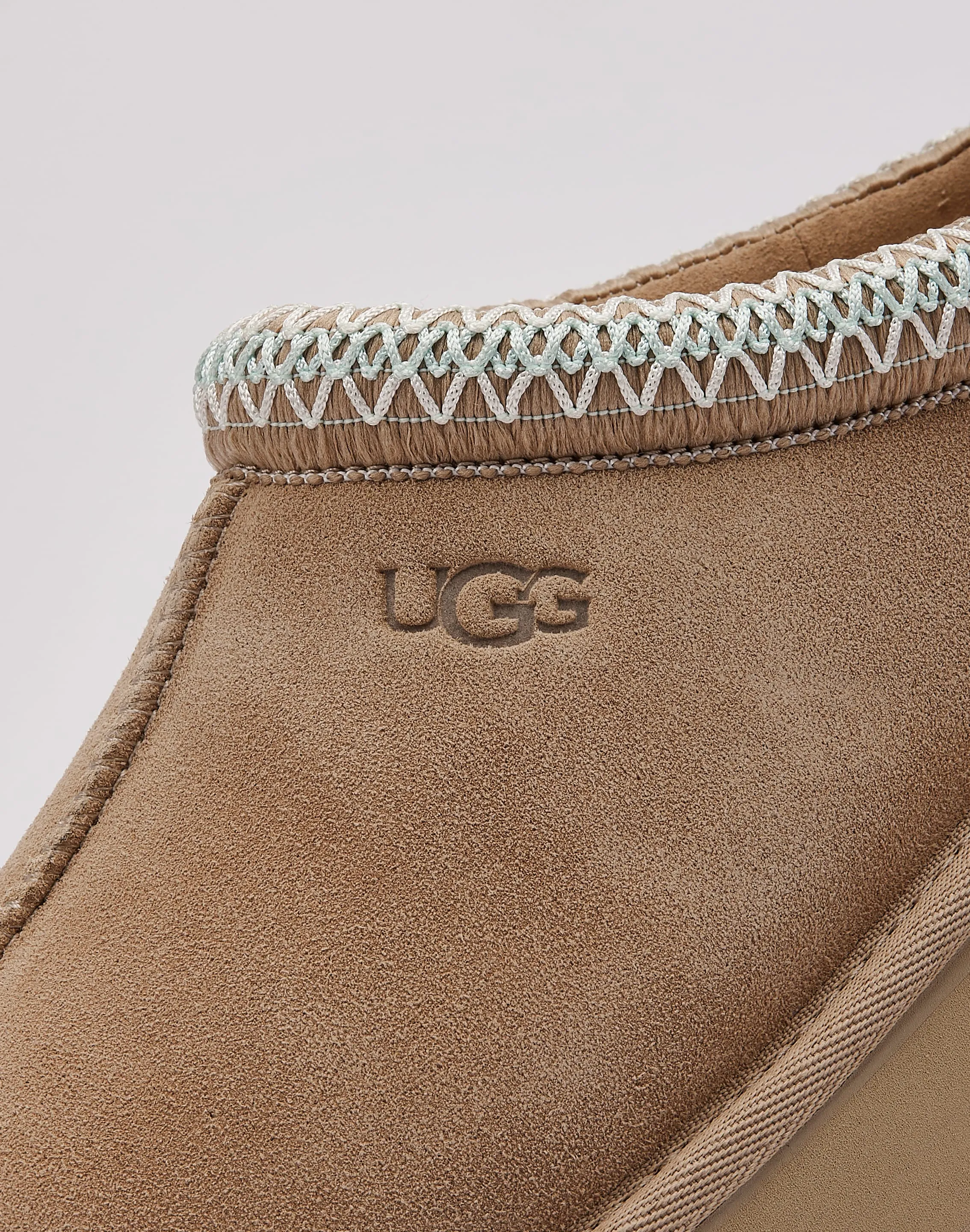 UGG Tazz II Leisure Life