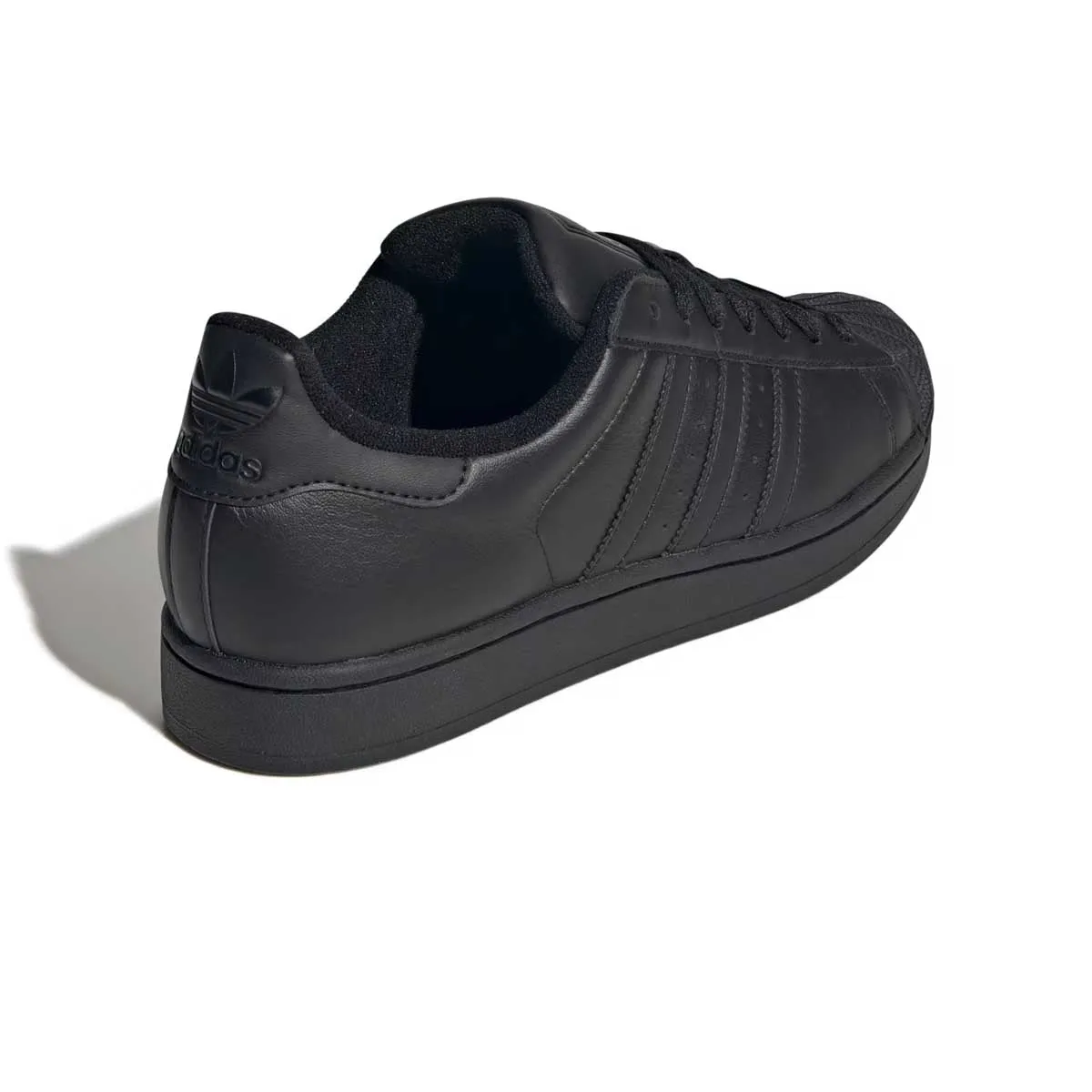 Short Trip Superstar II 'Triple Black'