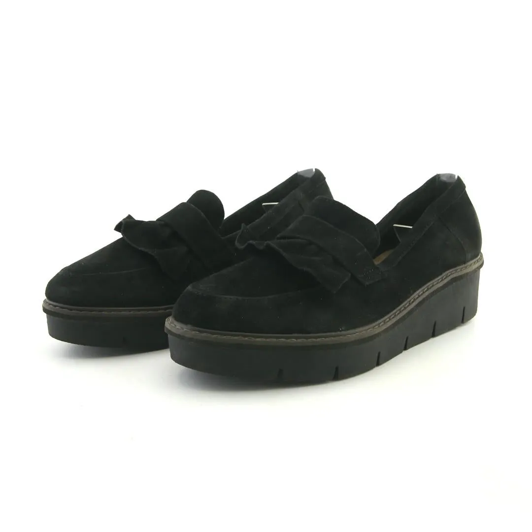 Active Wear Summer Outfit CLARKS COLLECTION
