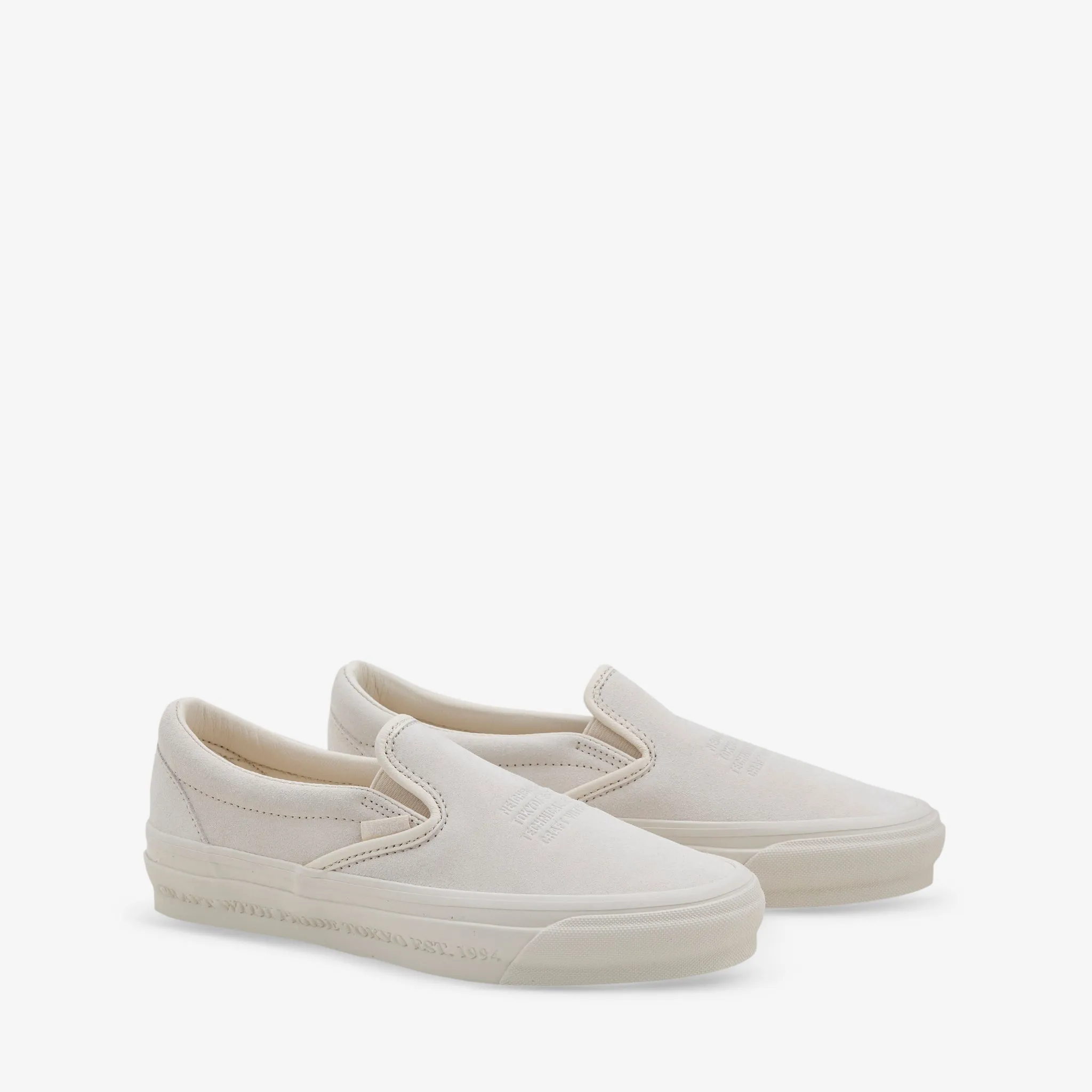 Family Meet Child Pace Neighborhood x OTW Classic Slip-On 98 Natural
