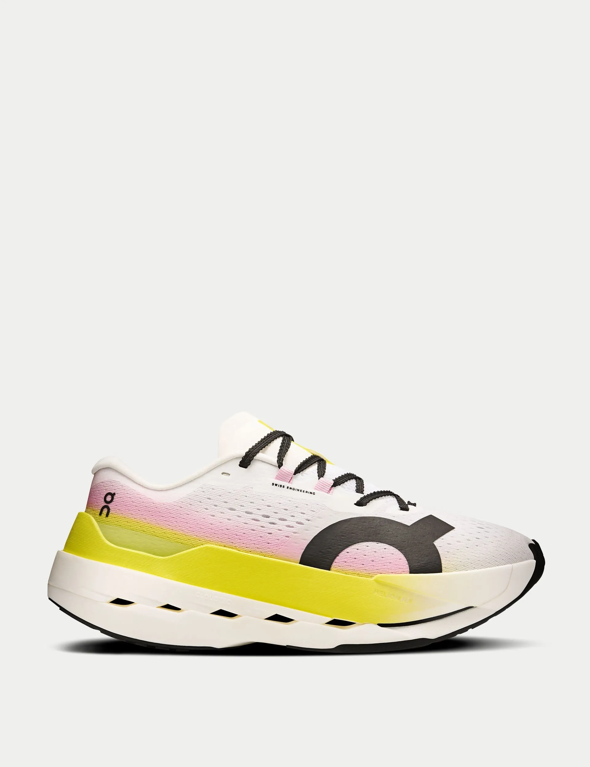 Cloudboom Max - Lime/Raspberry running in sand shoes