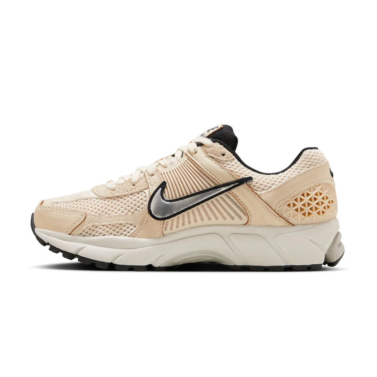 evening run Wmns Zoom Vomero 5 'Pearl White'