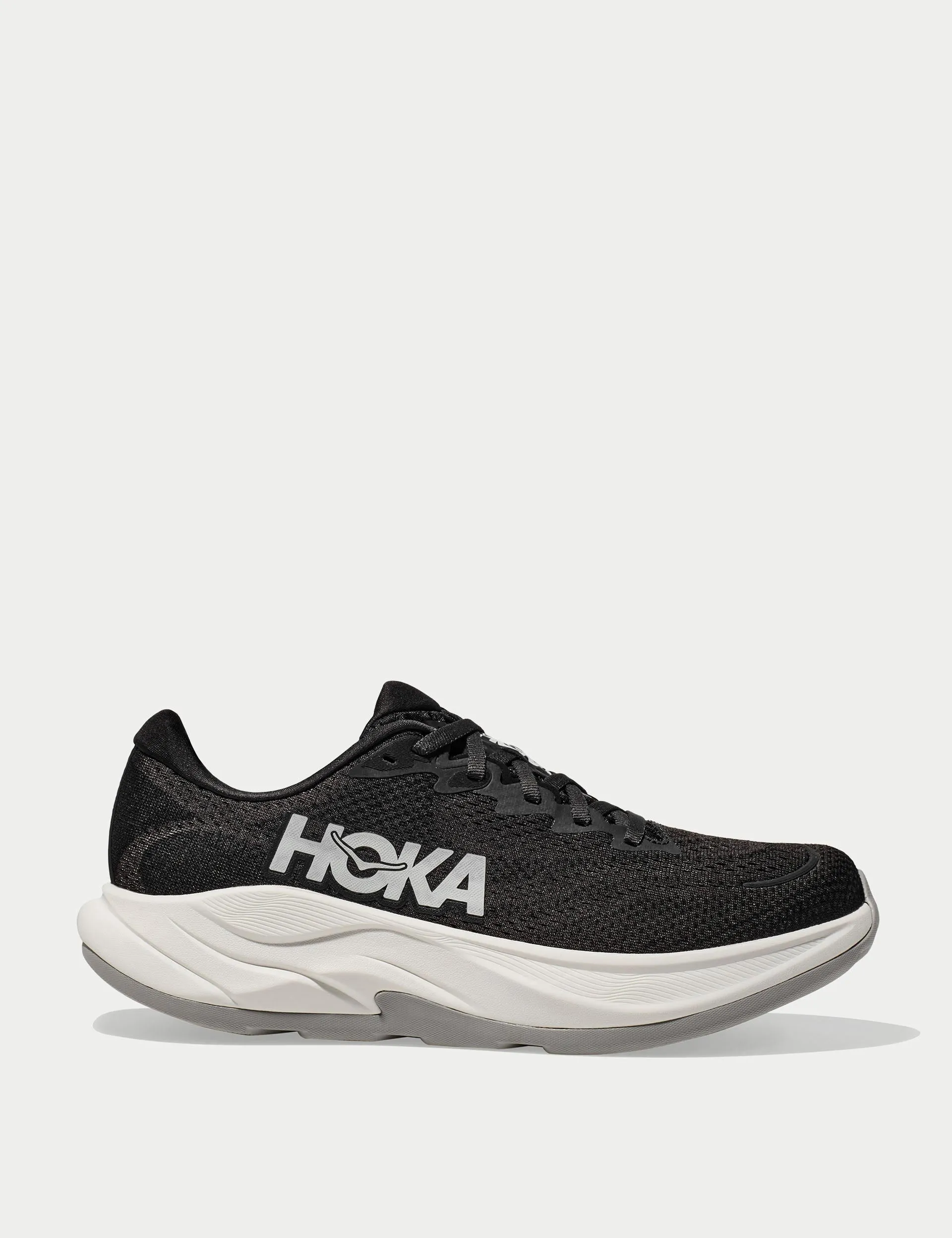 Rincon 4 - Black/White cross-trainers' shoes shock - absorbing rubber shoes