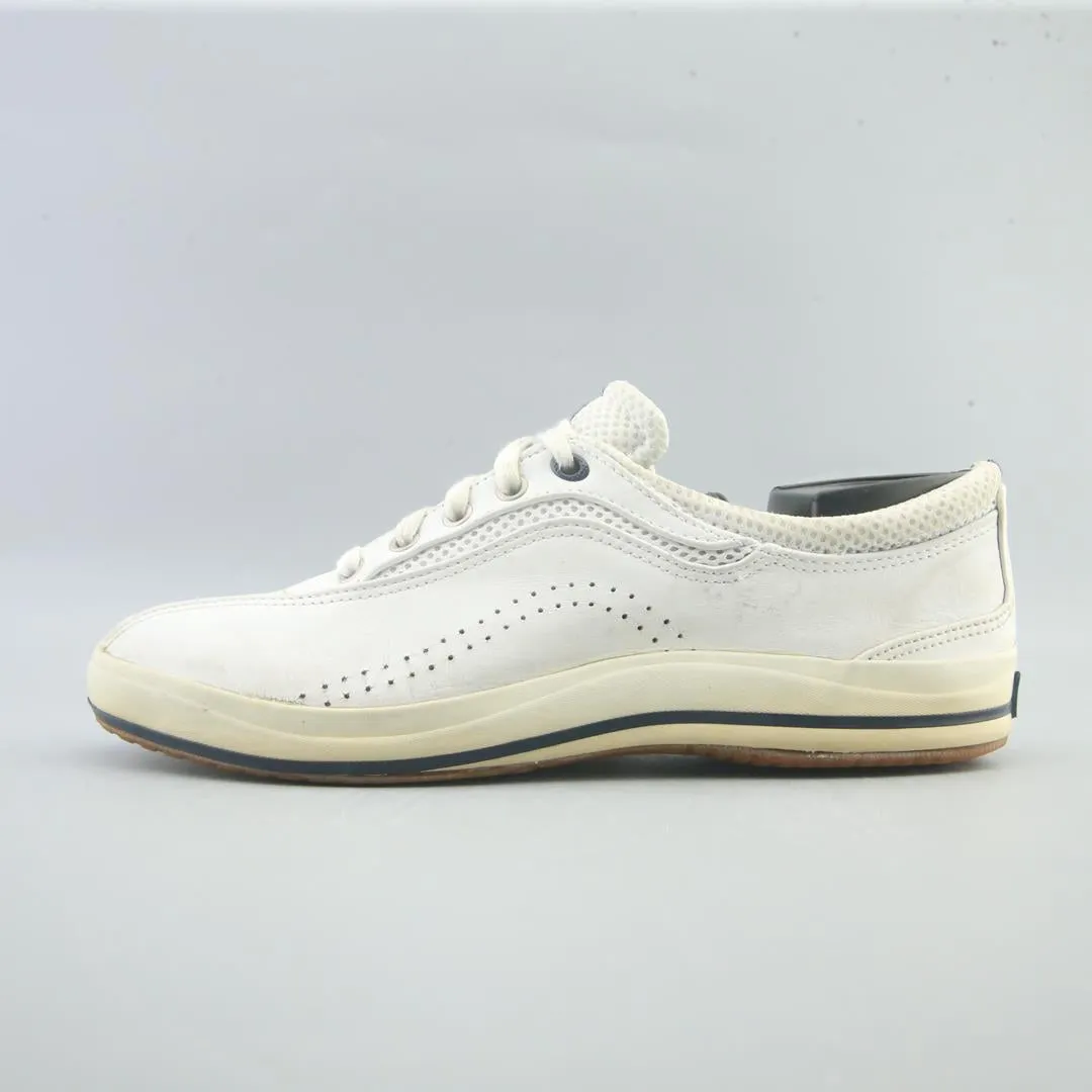 KEDS . Lake Path