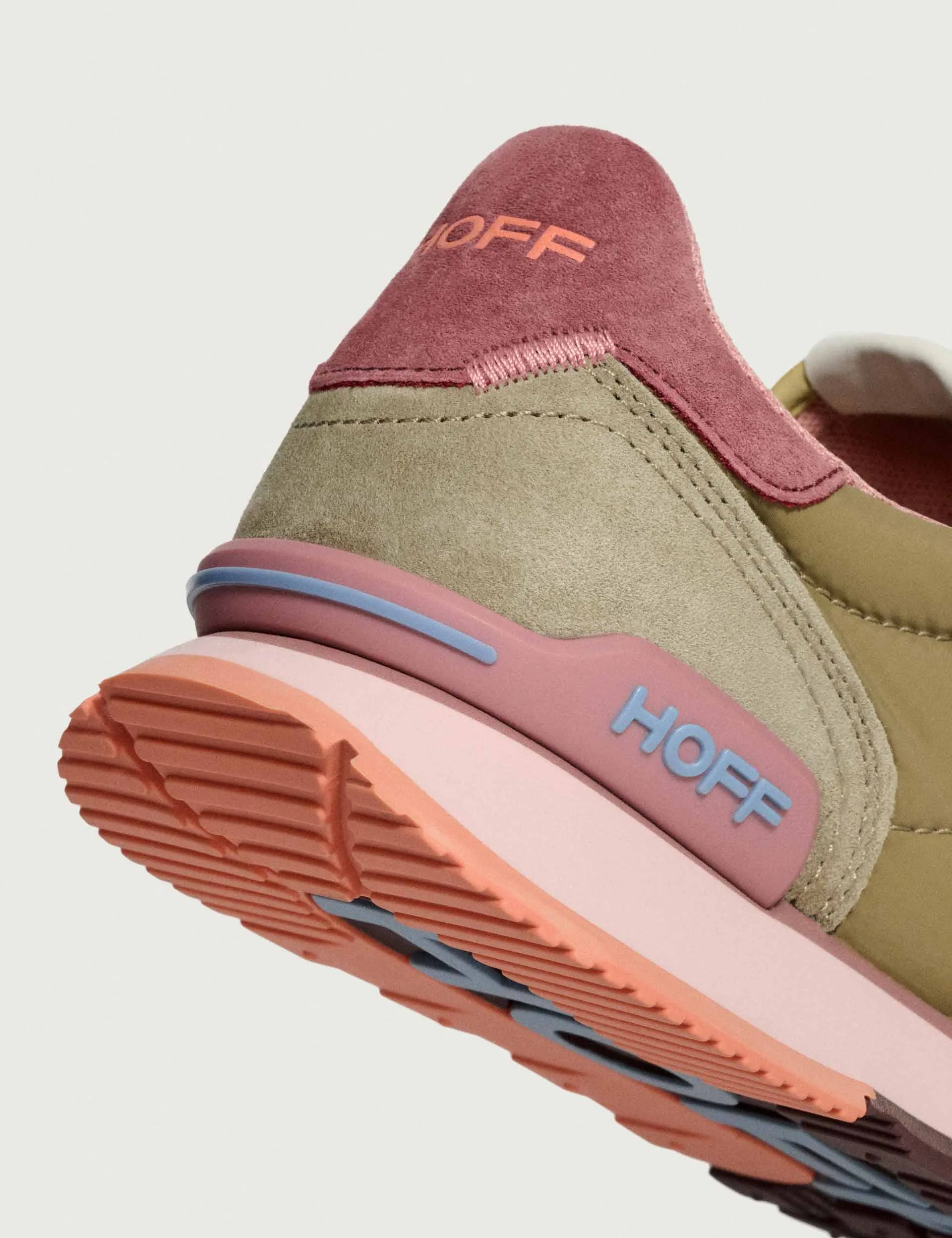 Track & Field - Khaki spring fresh