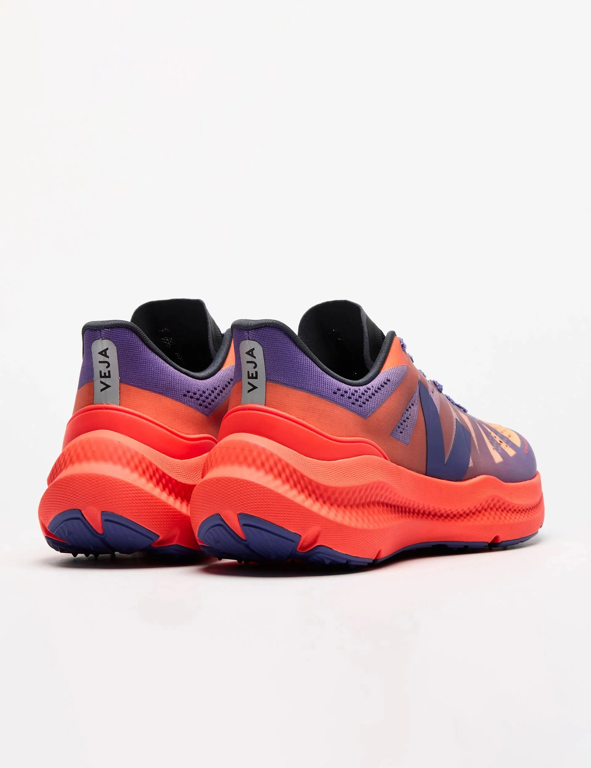 Condor 3 Advanced - Gradient Purple Orange Fluo Sustainable Production Process Seamless Toe Box