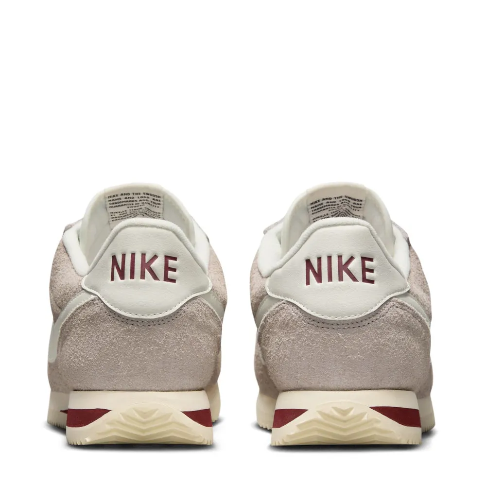 stylish user pool users' water shoes Cortez - Mens