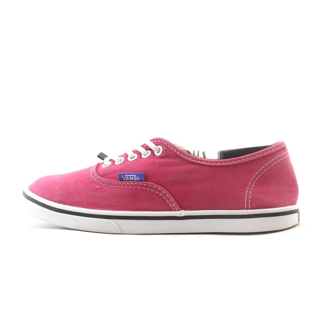 Fall Travel VANS AUTHENTIC
