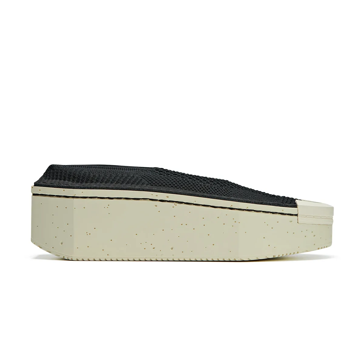 Strong Stitching Kyasu Slip-On 'Black'