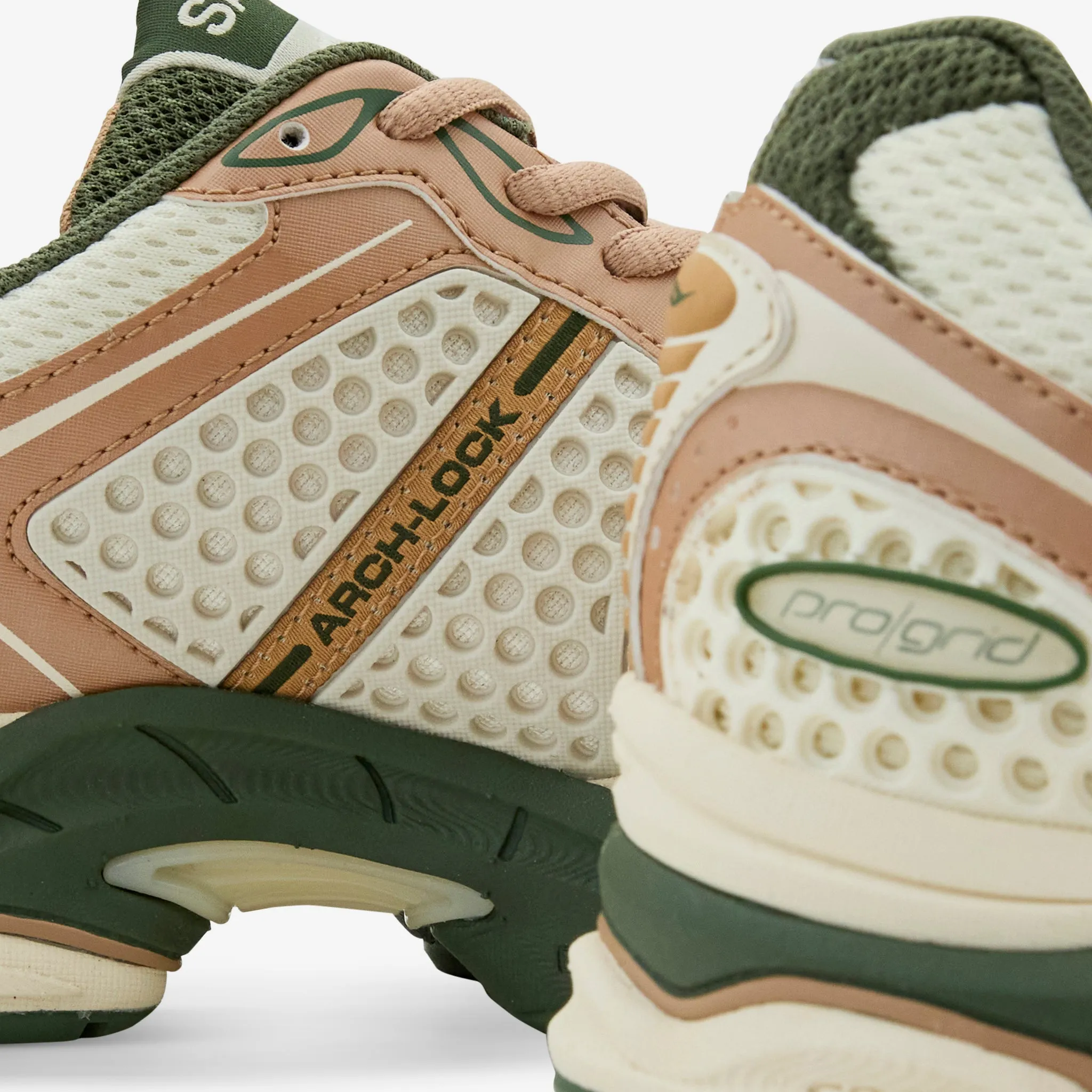 Friend Hike Progrid Triumph 4 Cream | Doe