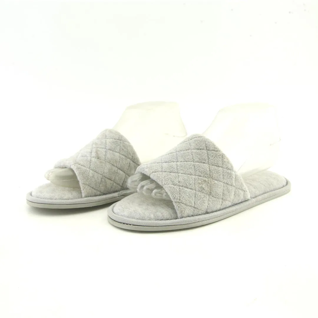 SECRET TREASURES . Flat Design Heel Design