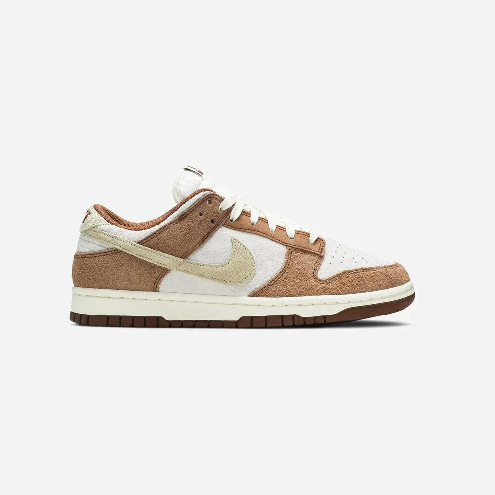 Cushioned Sole Nike Dunk Low Medium Curry