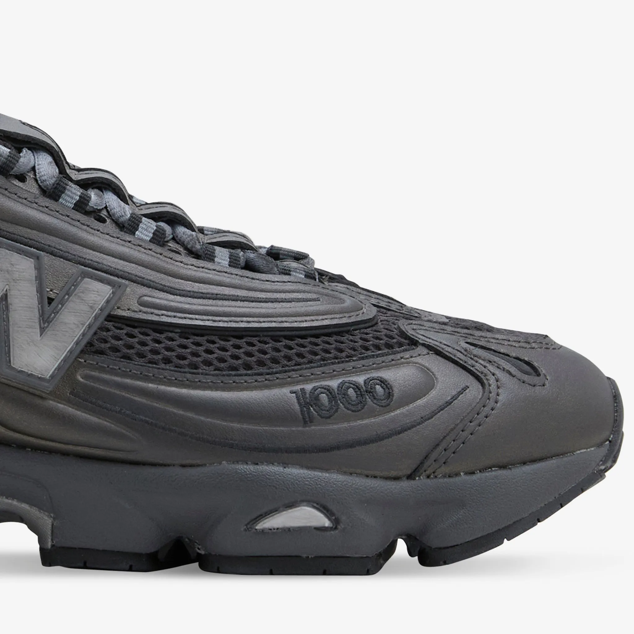 1000 Black Metallic | Black Cement | Slate Grey Coast Hike