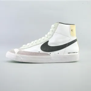 Heavy Stride NIKE  BLAZER MID