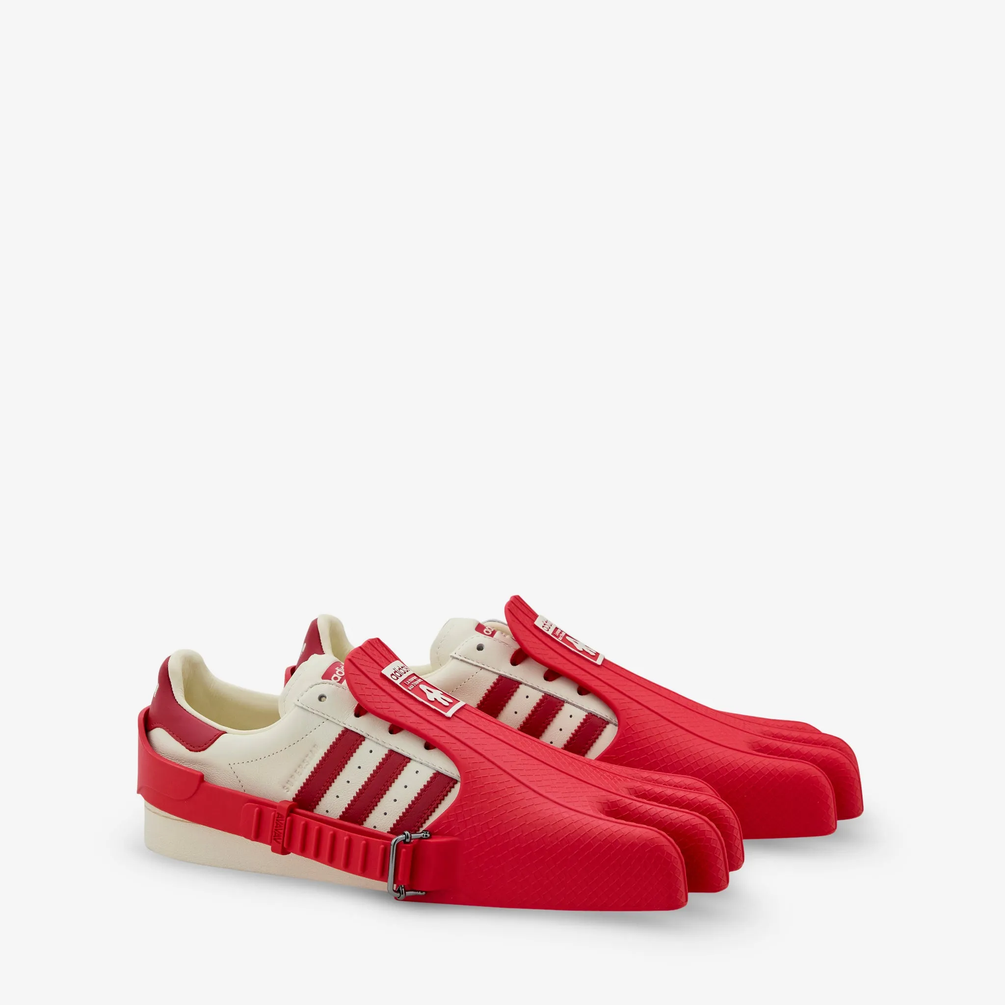 Avavav x Women's Superfinger Superstar Better Scarlet | Cream White | Better Scarlet Active Lifestyle