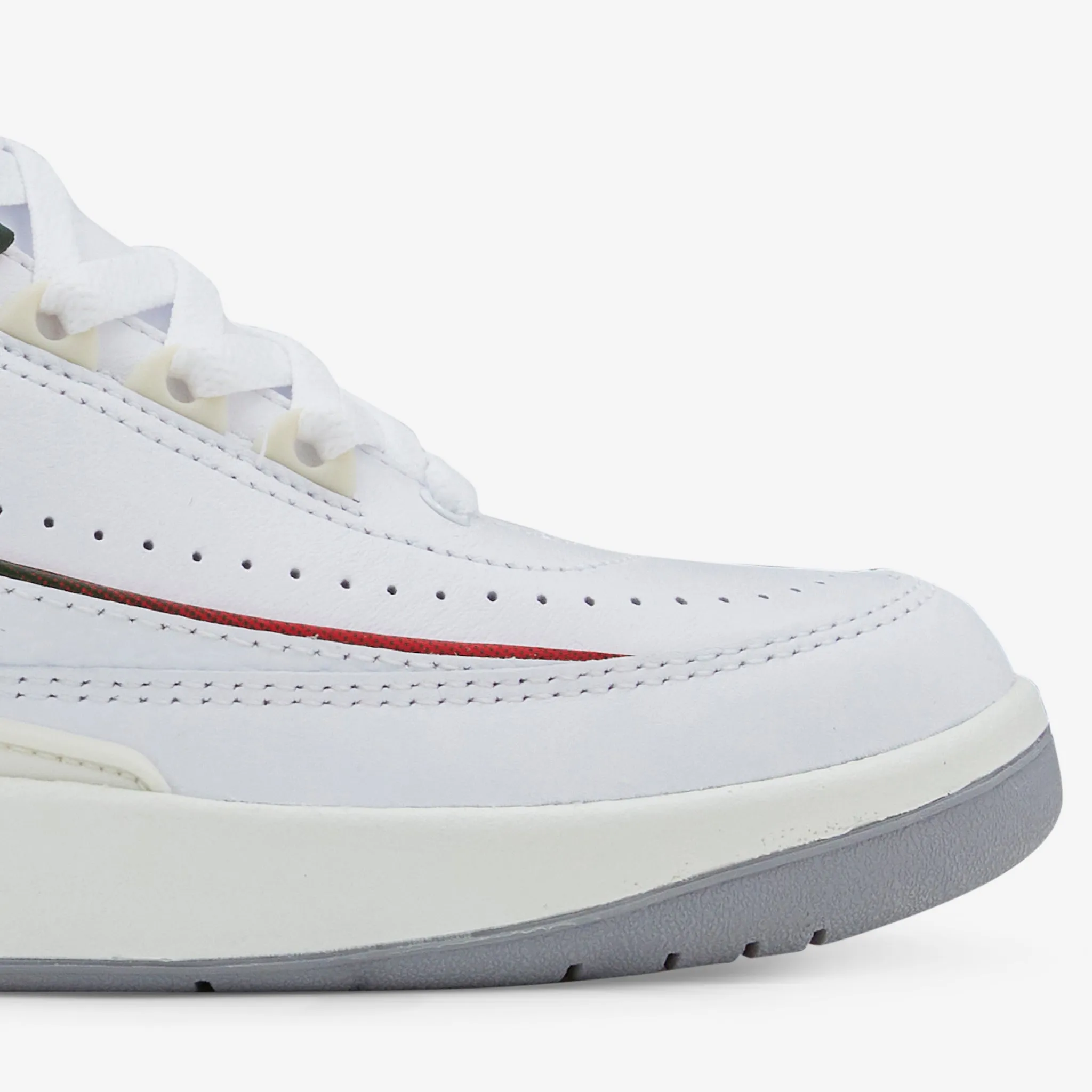 Air Jordan 2 Retro White | Fire Red | Fir | Sail Urban Activity