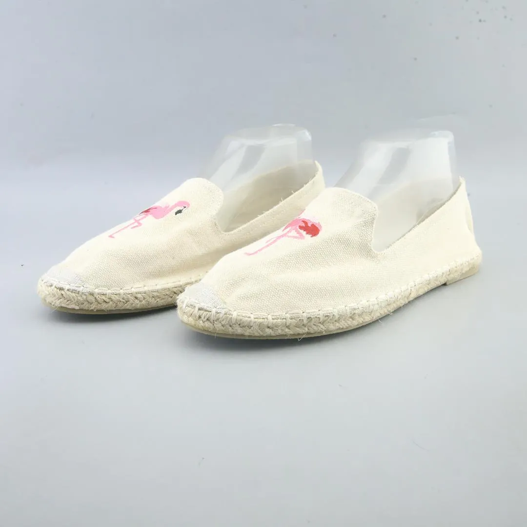 AMERICAN BRAND . Easy Outfit Slip On
