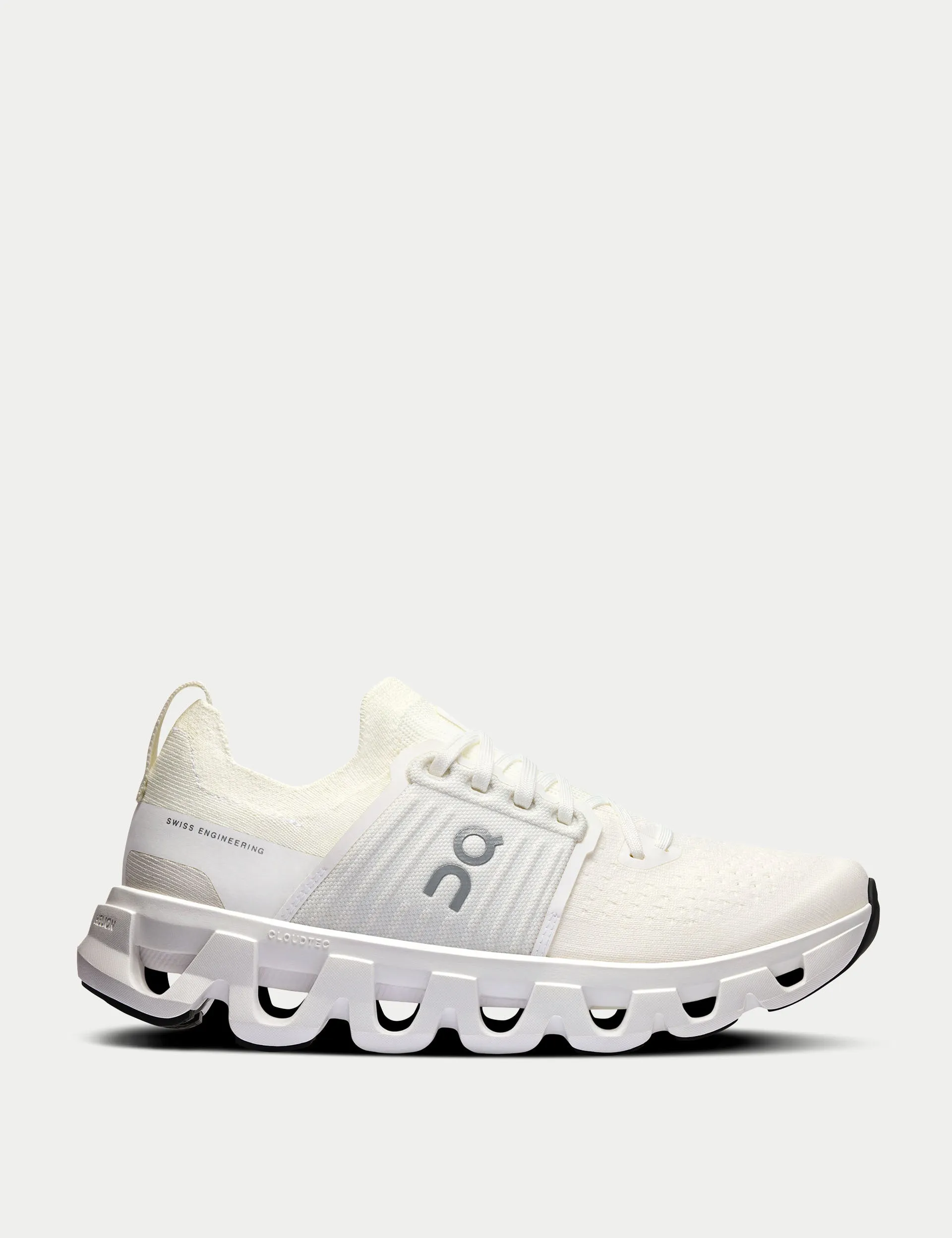Cloudswift 4 - White non - stretchy upper shoes