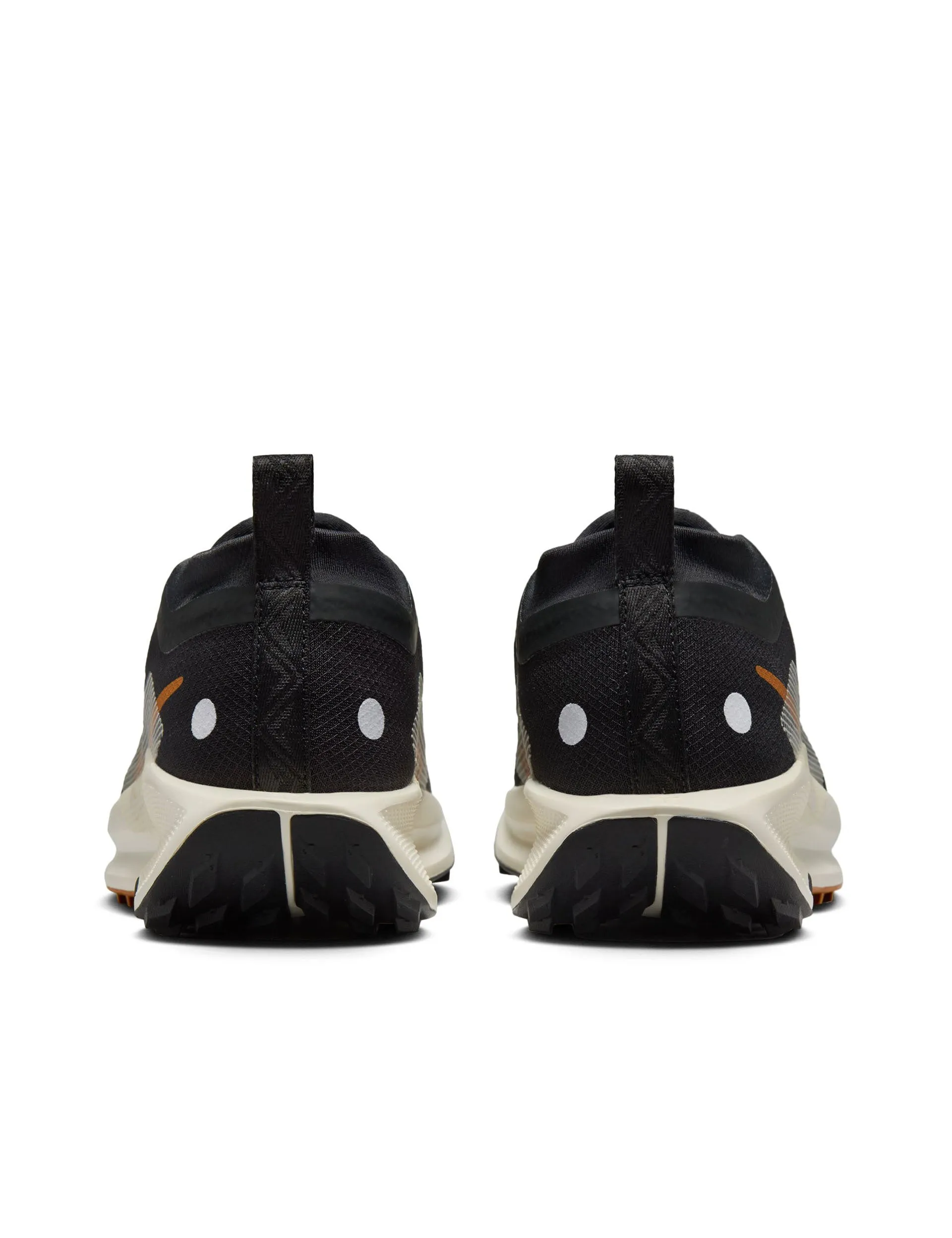 Rocker sole geometry Pegasus Trail 5 Gore-Tex Shoes - Off Noir/Pale Ivory/Black/Monarch